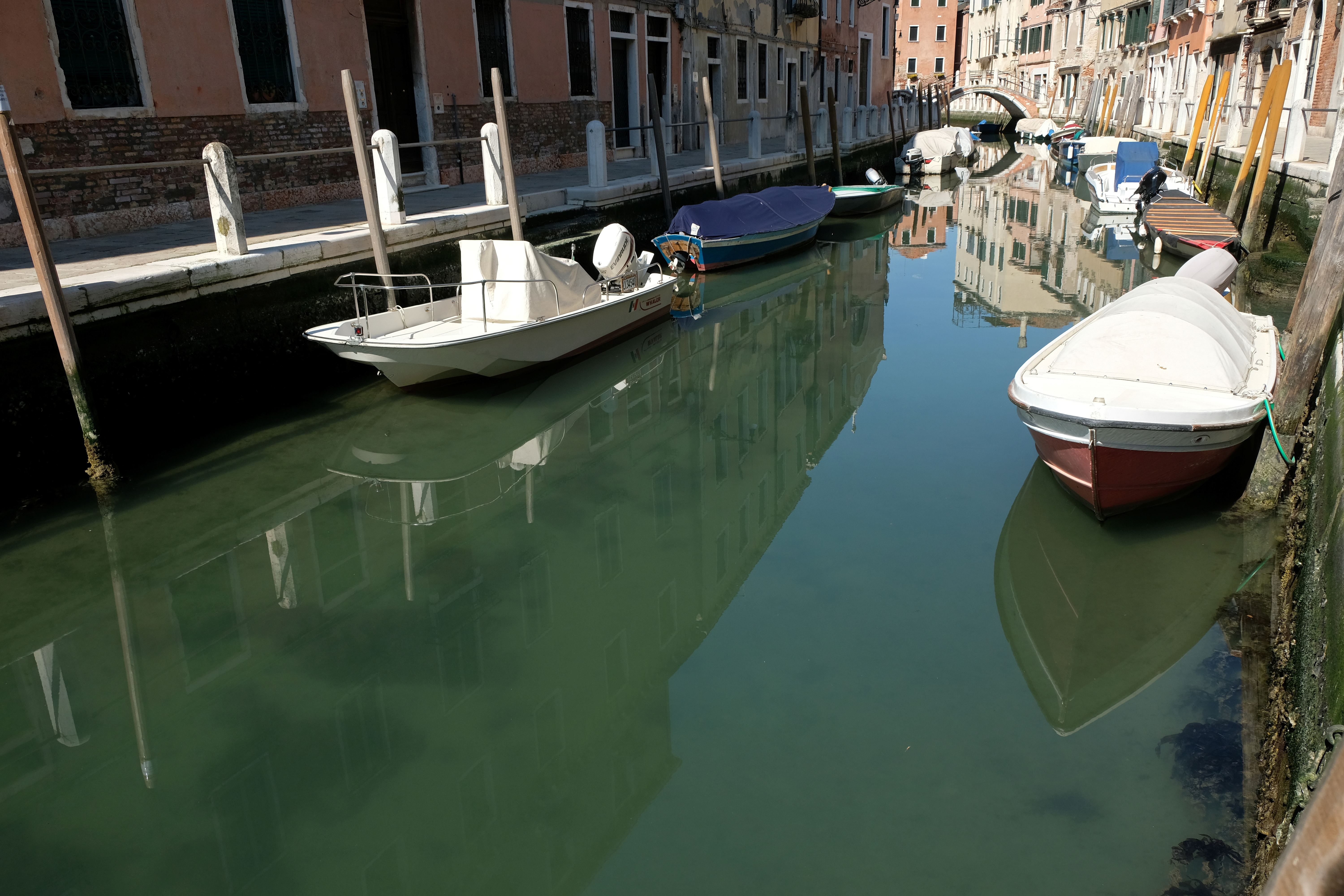 2020-03-18T135551Z_166458755_RC2DMF9PDBZ3_RTRMADP_3_HEALTH-CORONAVIRUS-ITALY-VENICE