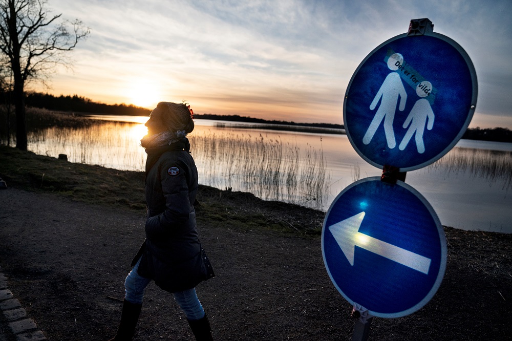 2020-03-23T000000Z_1730320263_RC2VPF9ZJCUM_RTRMADP_3_HEALTH-CORONAVIRUS-DENMARK