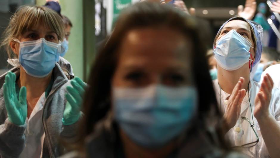 2020-03-26T211356Z_286871353_RC2XRF9UVHLF_RTRMADP_3_HEALTH-CORONAVIRUS-SPAIN