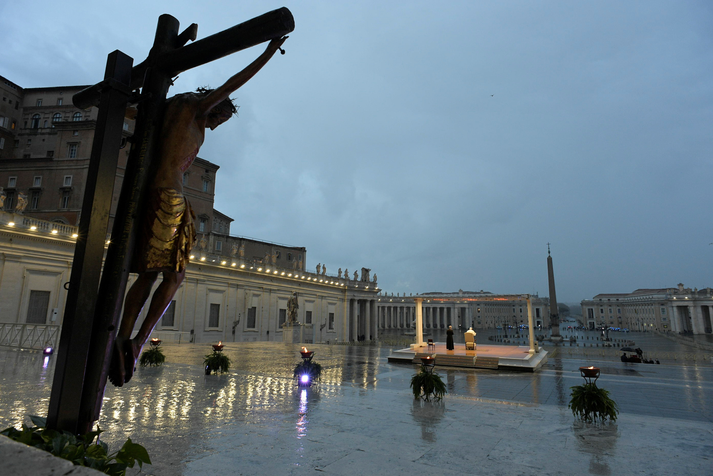 2020-03-27t174926z-968564559-rc2hsf96t6je-rtrmadp-3-health-coronavirus-pope-287418.jpeg