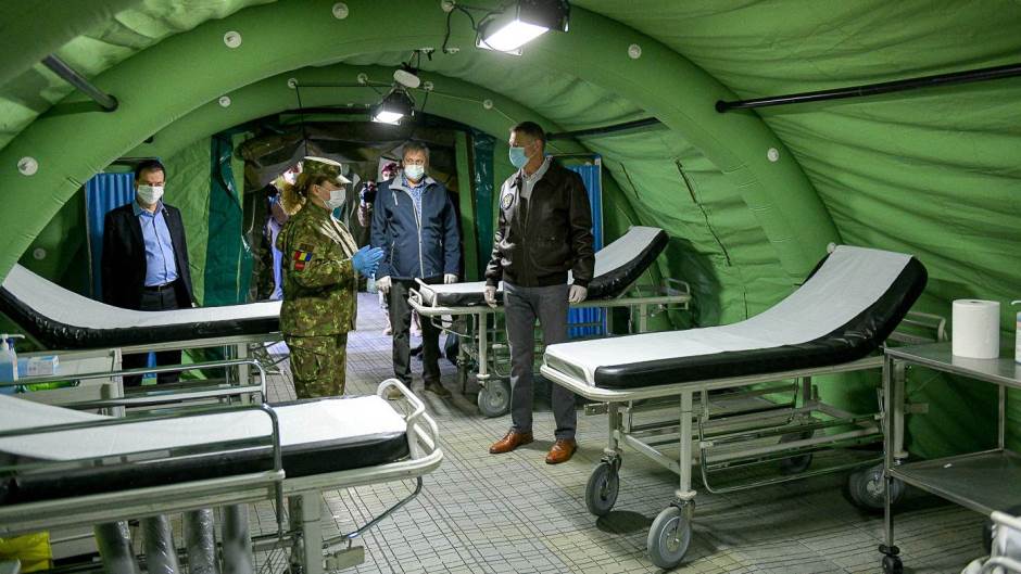 2020-03-28T000000Z_640545334_RC23TF9CILB6_RTRMADP_3_HEALTH-CORONAVIRUS-ROMANIA