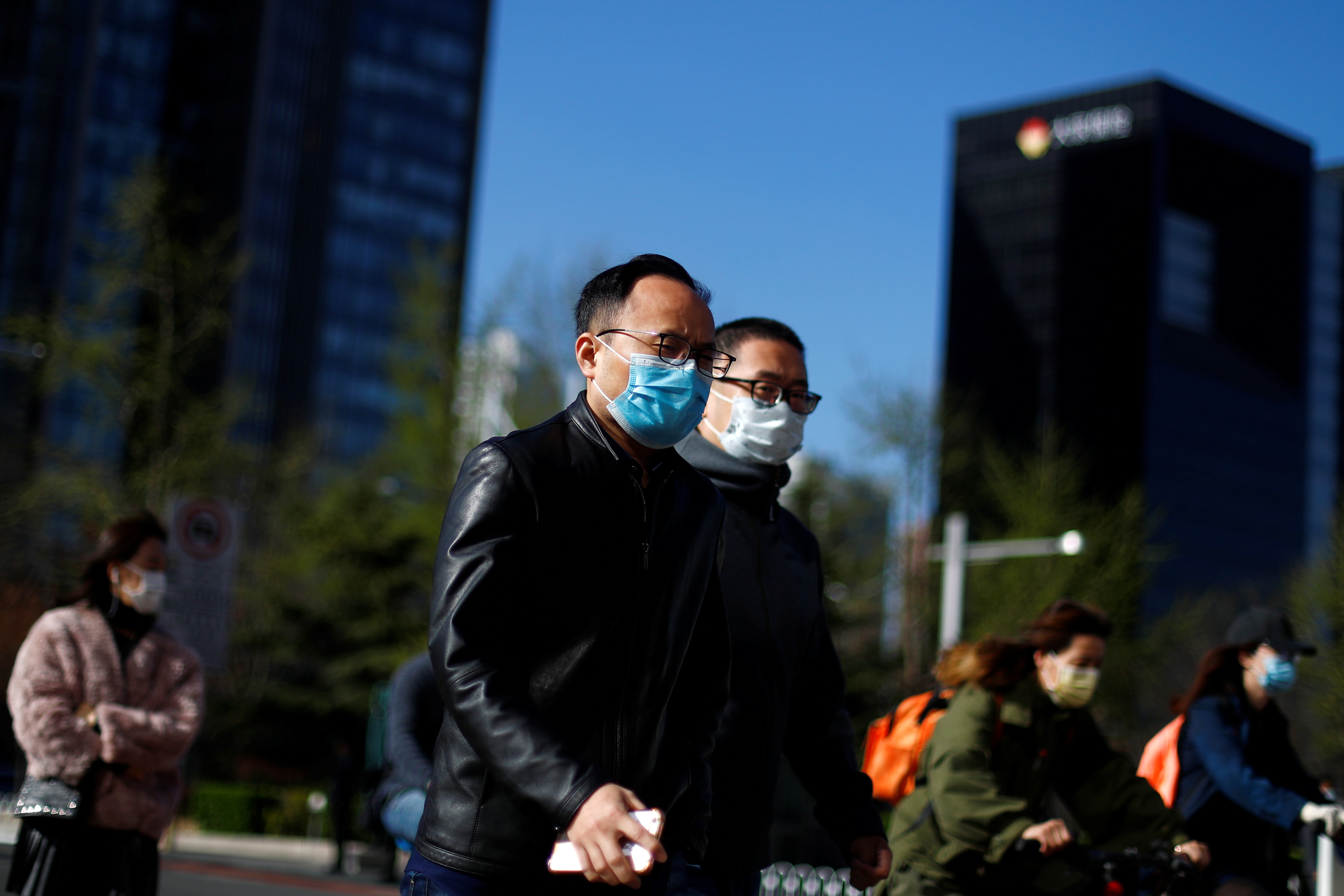 2020-04-02T030806Z_321089950_RC23WF9RUXKM_RTRMADP_3_HEALTH-CORONAVIRUS-CHINA
