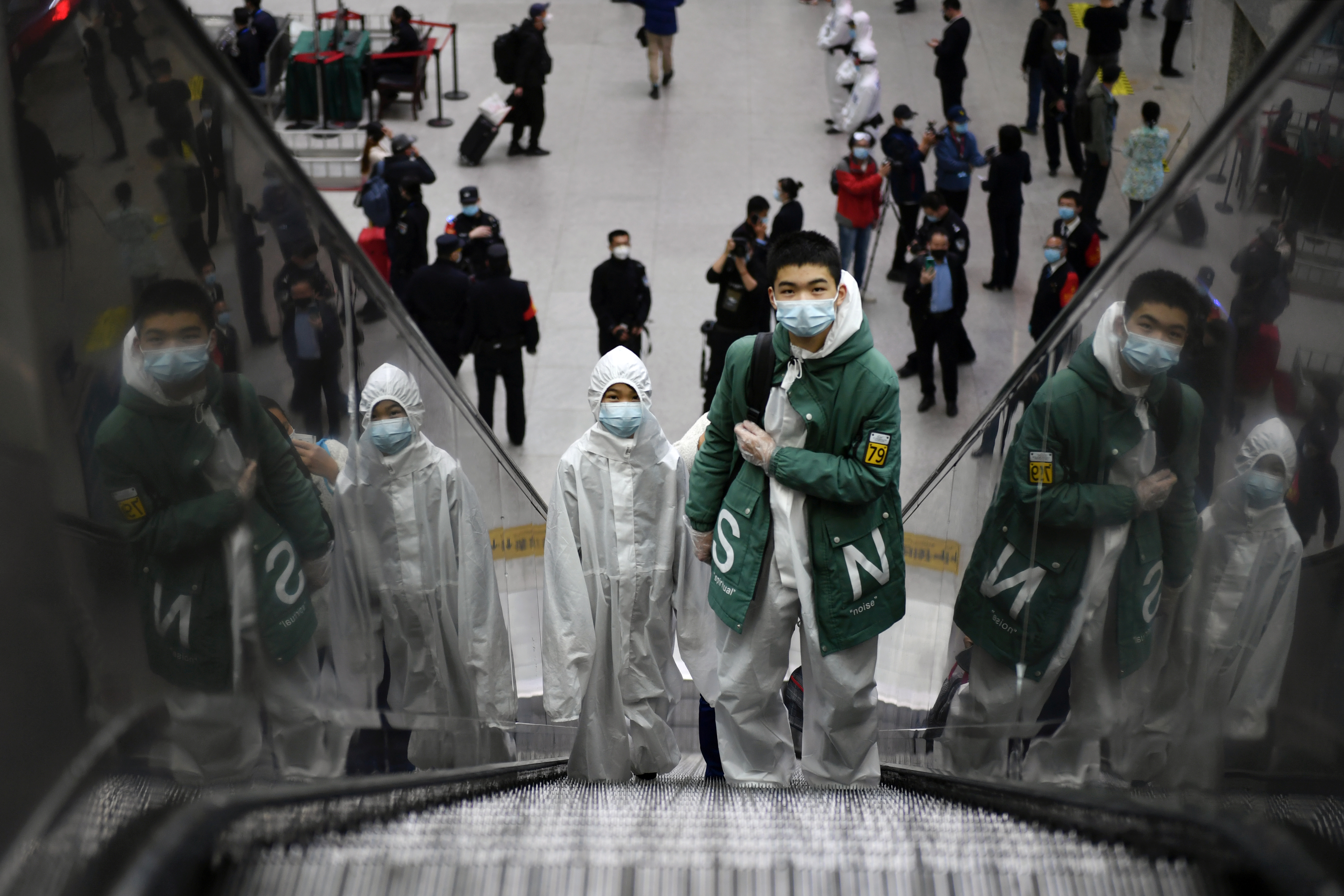 2020-04-08T025602Z_1049906142_RC220G9CTUUK_RTRMADP_3_HEALTH-CORONAVIRUS-CHINA-WUHAN