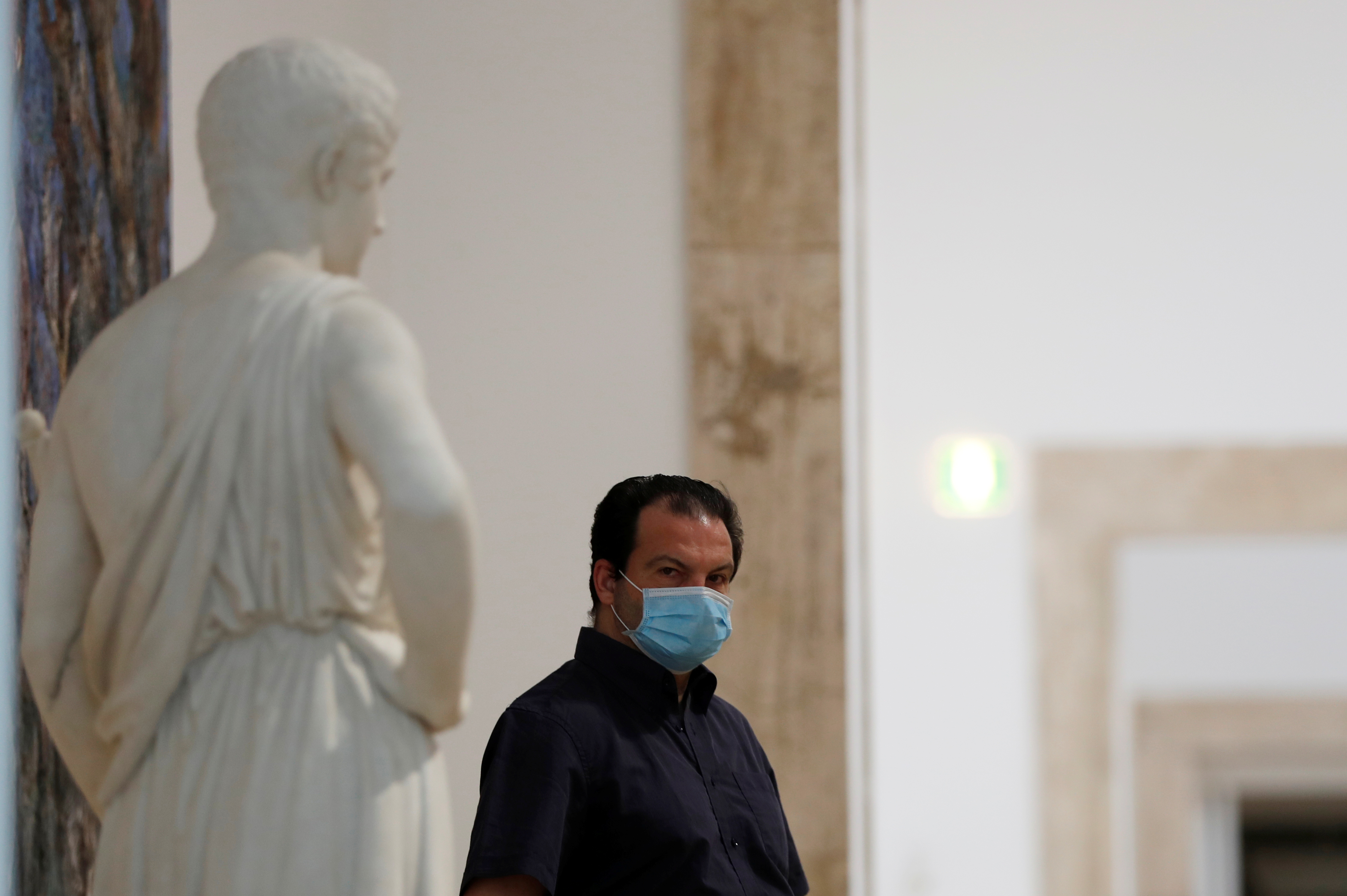 2020-05-18T123807Z_133254954_RC20RG9W8VQD_RTRMADP_3_HEALTH-CORONAVIRUS-ITALY