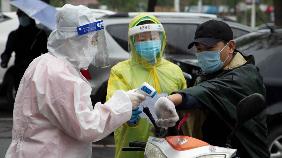 2020-05-22T102921Z_1634057614_RC2MTG9SJY09_RTRMADP_3_HEALTH-CORONAVIRUS-CHINA