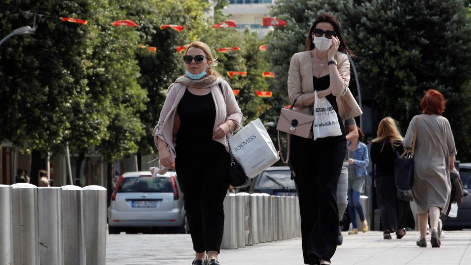 2020-05-25T172517Z_1208152615_RC2TVG9B0X7I_RTRMADP_3_HEALTH-CORONAVIRUS-MONTENEGRO