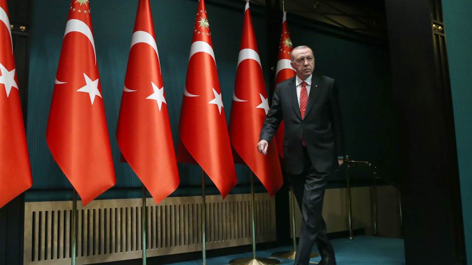 2020-06-09T000000Z_939456461_RC2T5H9MCAD4_RTRMADP_3_HEALTH-CORONAVIRUS-TURKEY