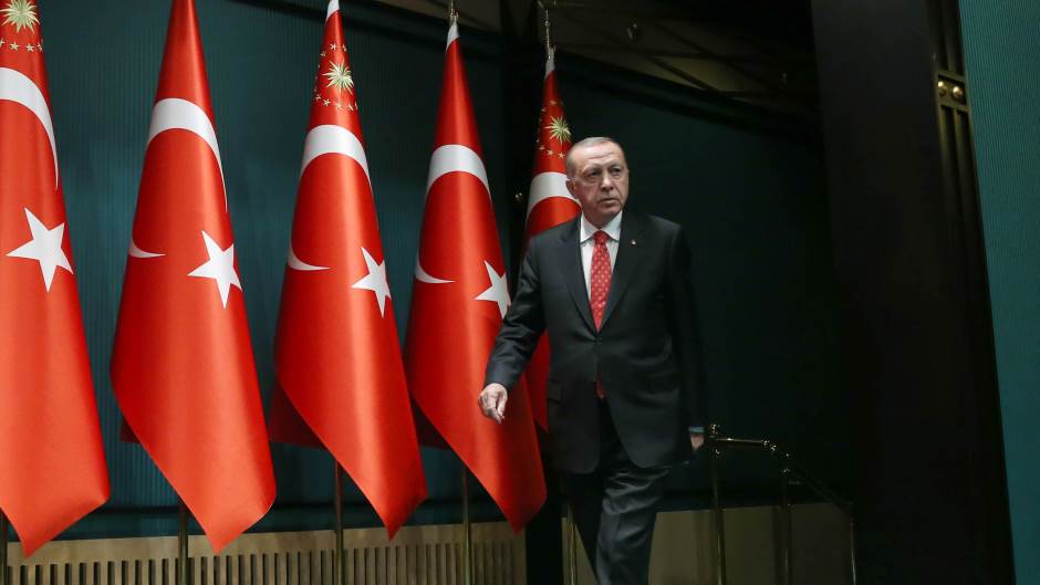 2020-06-09T172054Z_1596818476_RC2T5H9MCAD4_RTRMADP_3_HEALTH-CORONAVIRUS-TURKEY