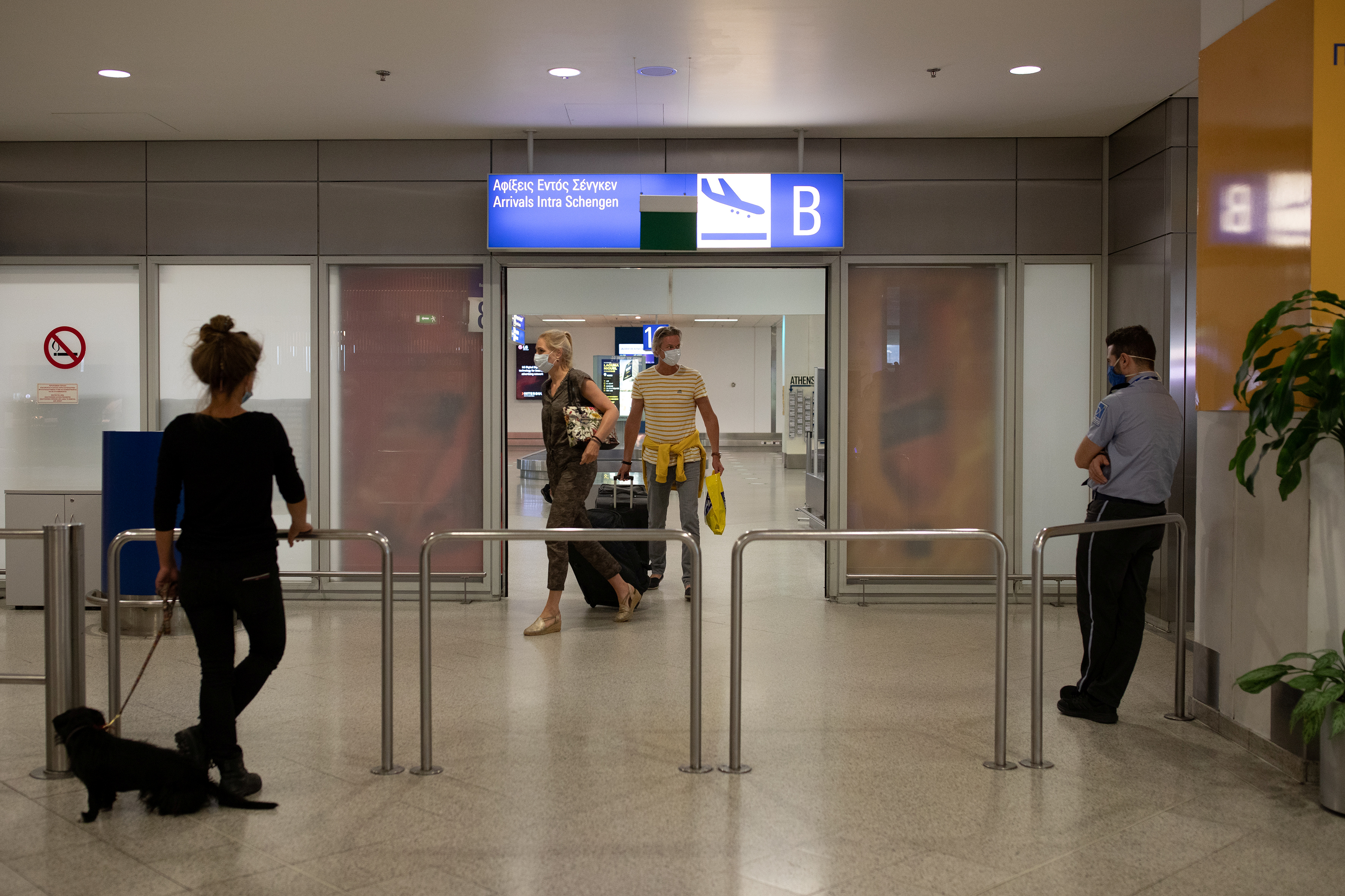 2020-06-15T090954Z_107429147_RC2L9H9ORUF5_RTRMADP_3_HEALTH-CORONAVIRUS-GREECE-FLIGHTS