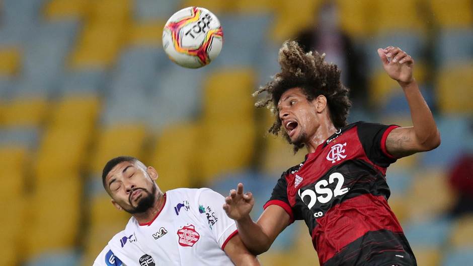 2020-06-19T021703Z_1642671343_RC21CH9V5P1A_RTRMADP_3_HEALTH-CORONAVIRUS-SOCCER-BRAZIL