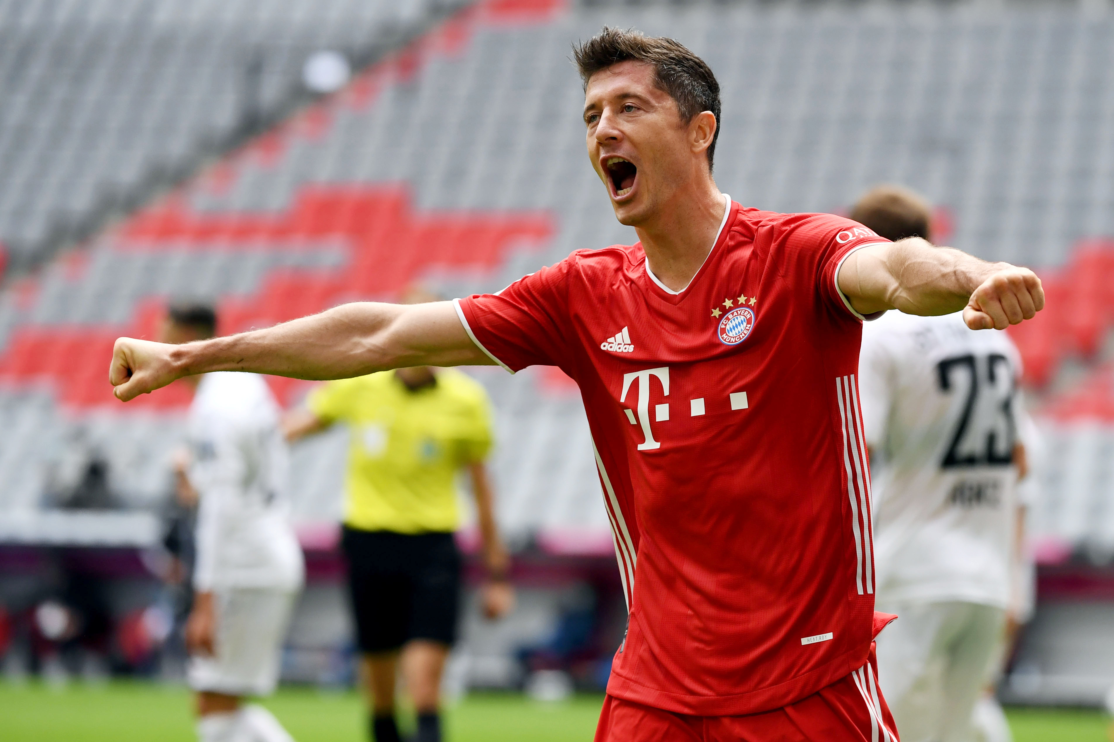 2020-06-20T000000Z_1907736668_RC22DH9XBYU8_RTRMADP_3_SOCCER-GERMANY-BAY-SCF-REPORT