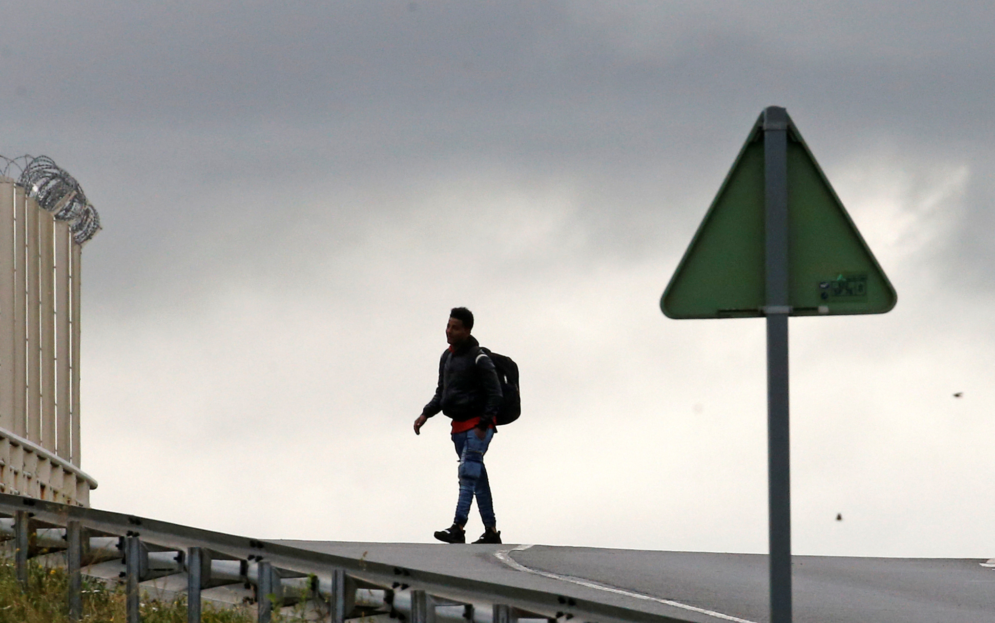 2020-07-10T000000Z_1867965393_RC27QH93R6NM_RTRMADP_3_EUROPE-MIGRANTS-CALAIS