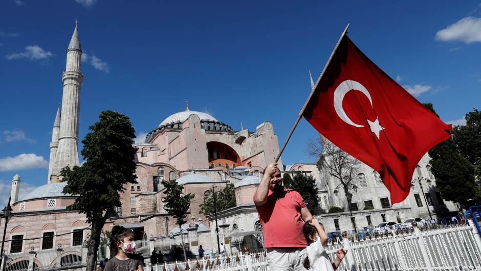 2020-07-10T135803Z_599468081_RC2DQH95PIJL_RTRMADP_3_TURKEY-MUSEUM-REACTIONS