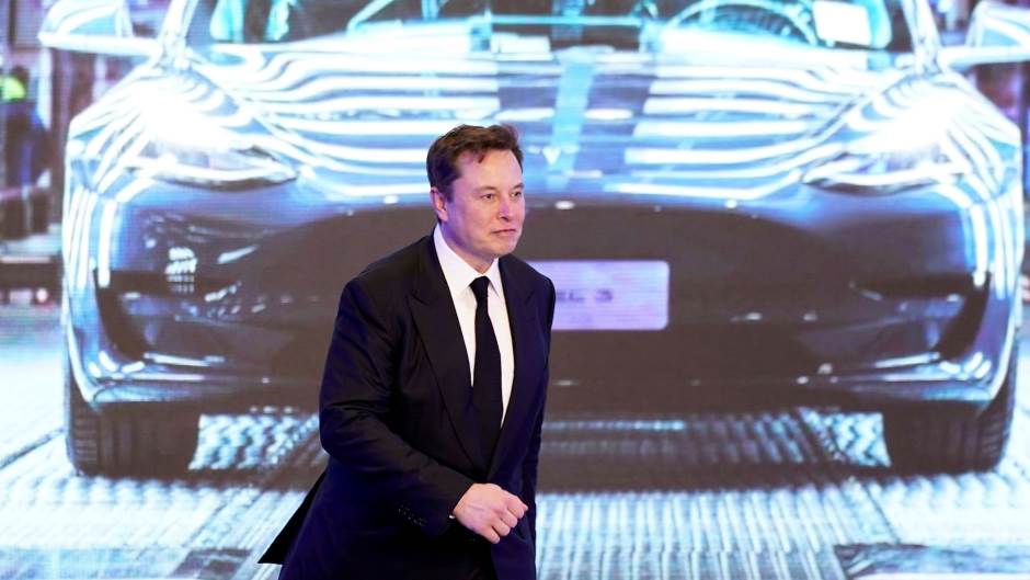 2020-07-21T213222Z_943607317_RC2XXH9QNBUH_RTRMADP_3_AUTOS-TESLA-NEWERA