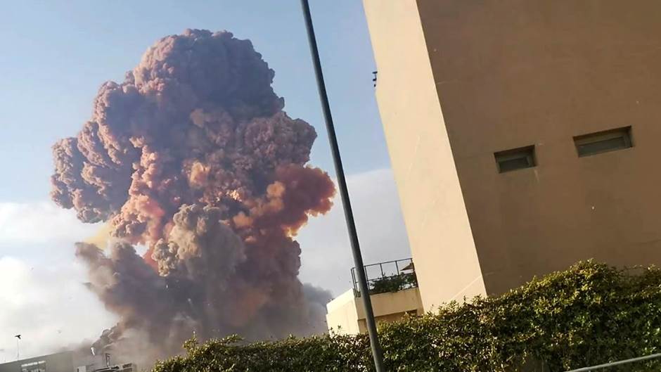 2020-08-04T160923Z_1580313177_RC247I9JDHOG_RTRMADP_3_LEBANON-SECURITY-BLAST