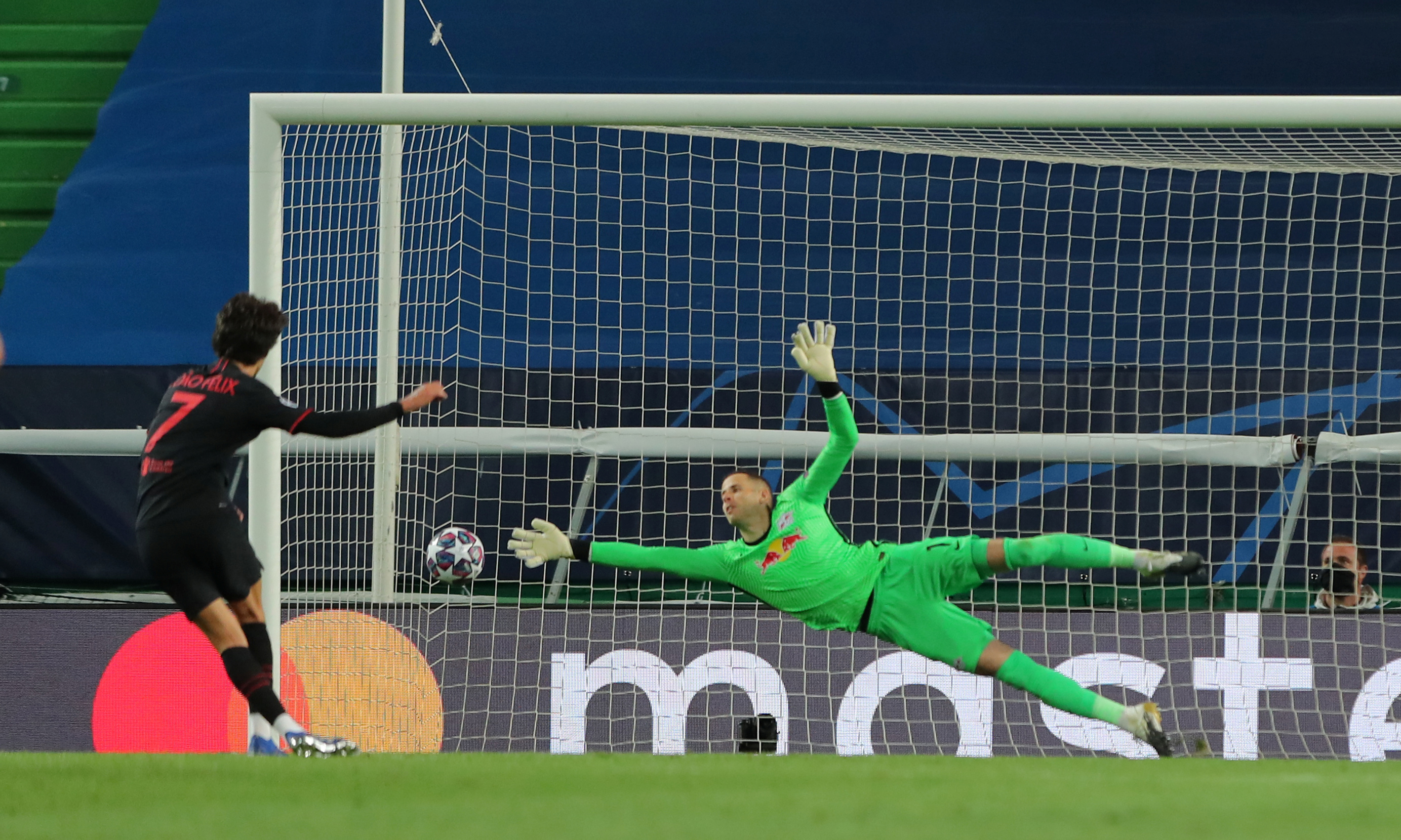 2020-08-13T203706Z_1304762406_RC28DI9QXE50_RTRMADP_3_SOCCER-CHAMPIONS-RBL-ATM-REPORT