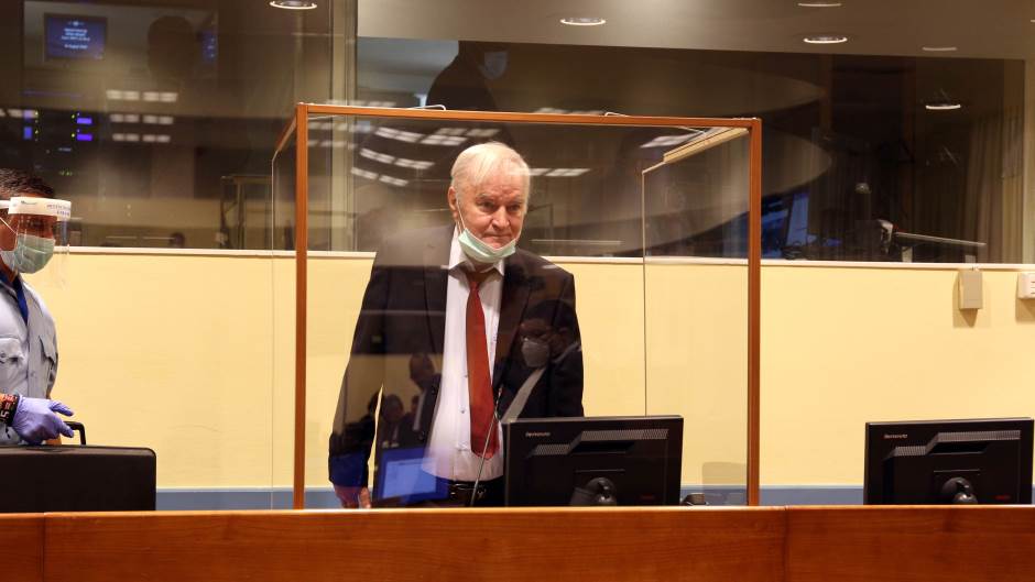 2020-08-25T081555Z_316891296_RC2WKI9BNZIC_RTRMADP_3_BOSNIA-WARCRIMES-MLADIC