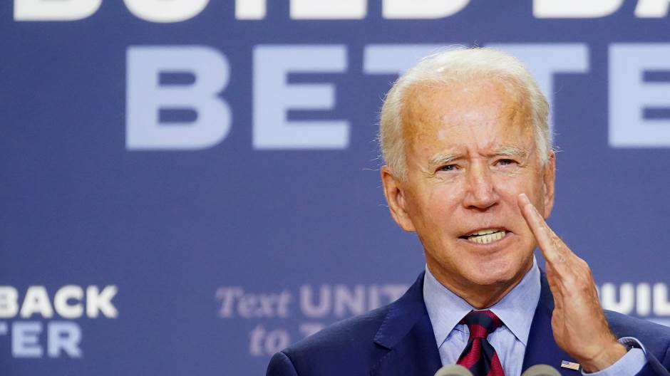 2020-09-04T184033Z_1751720462_RC2TRI9PEV02_RTRMADP_3_USA-ELECTION