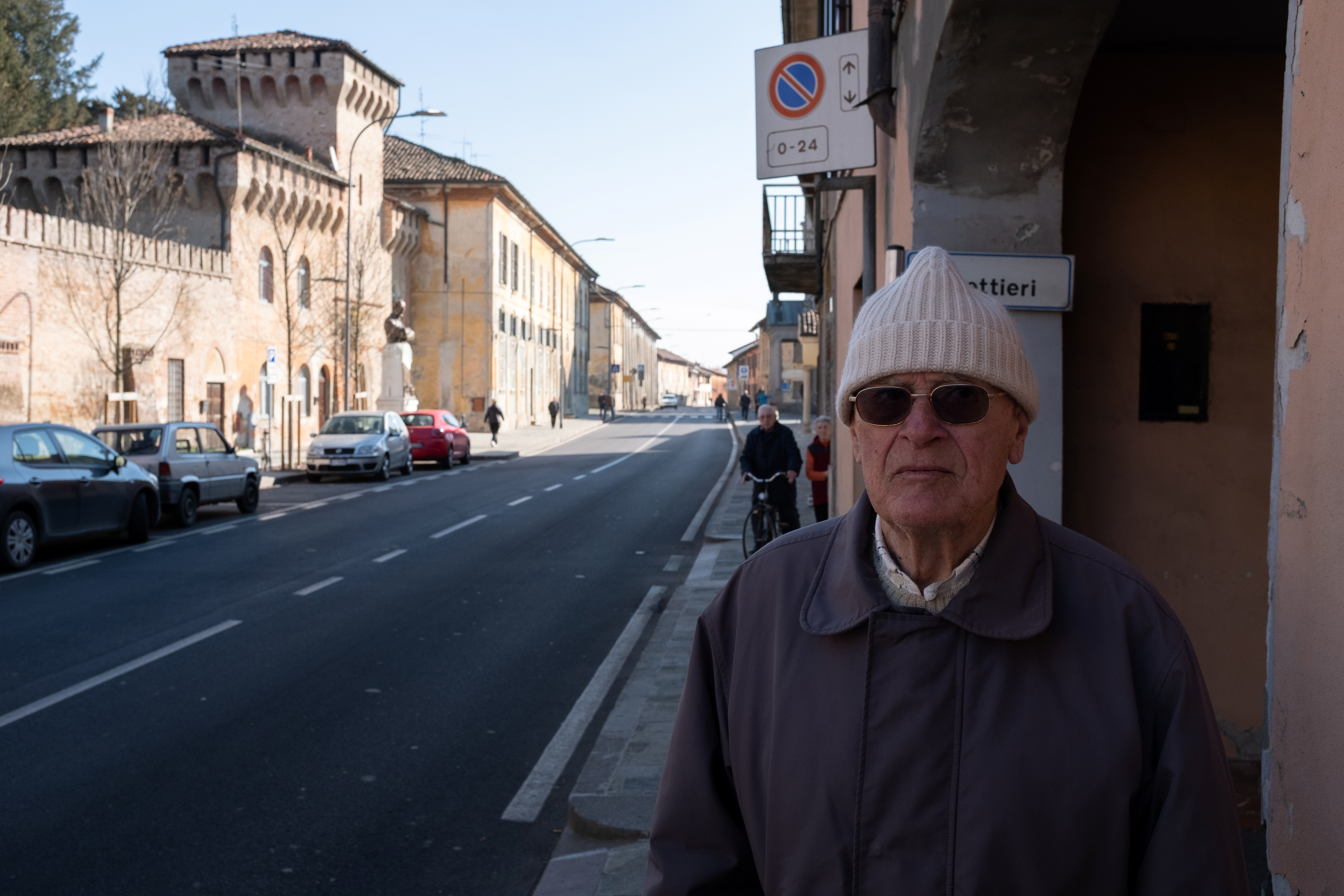 2020-10-07T071105Z_1943455101_RC2JDJ9PHVU3_RTRMADP_3_HEALTH-CORONAVIRUS-ITALY-GRANDAD