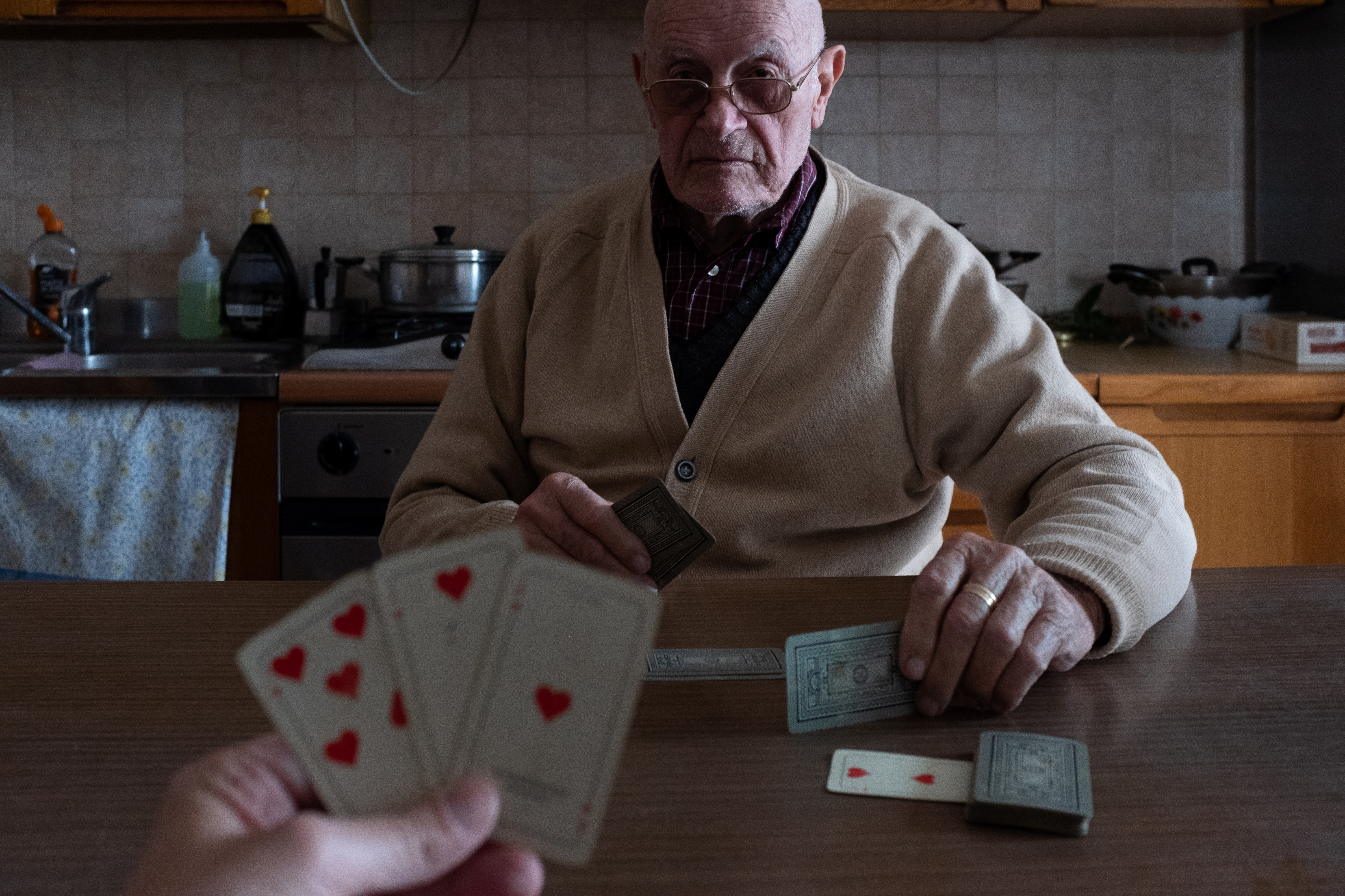 2020-10-07T071120Z_100011637_RC2JDJ98R6BH_RTRMADP_3_HEALTH-CORONAVIRUS-ITALY-GRANDAD