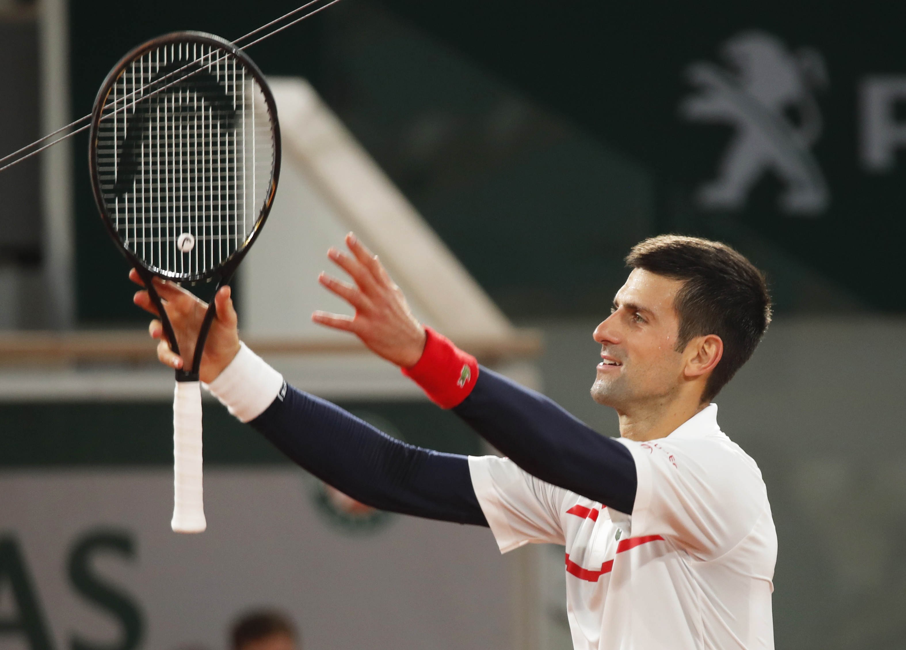 2020-10-07T195238Z_1774076804_UP1EGA71J7QD2_RTRMADP_3_TENNIS-FRENCHOPEN