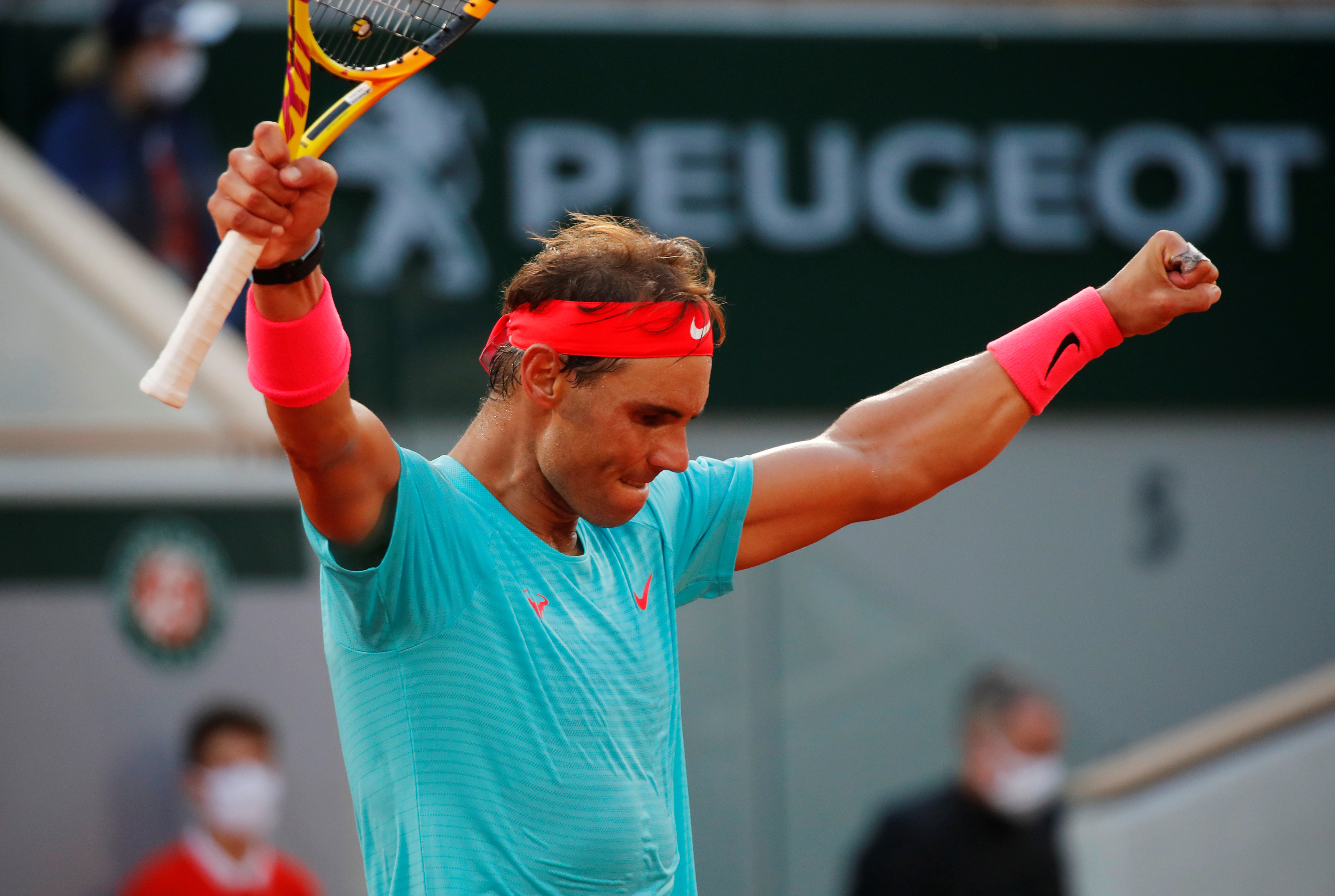 2020-10-09T162354Z_171718154_RC24FJ971DNR_RTRMADP_3_TENNIS-FRENCHOPEN