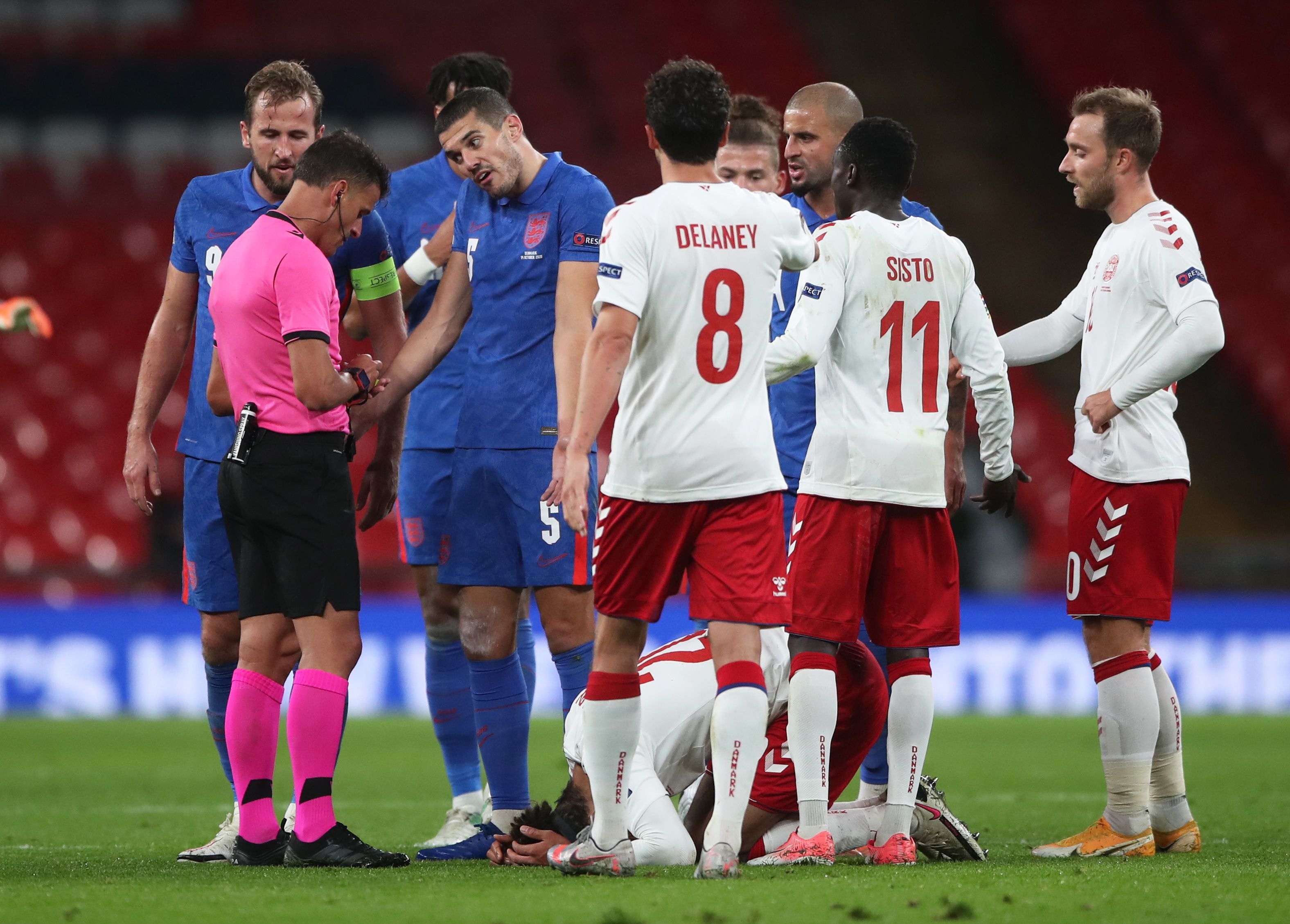 2020-10-14T203554Z_720349108_UP1EGAE1L7U2S_RTRMADP_3_SOCCER-UEFANATIONS-ENG-DNK-REPORT