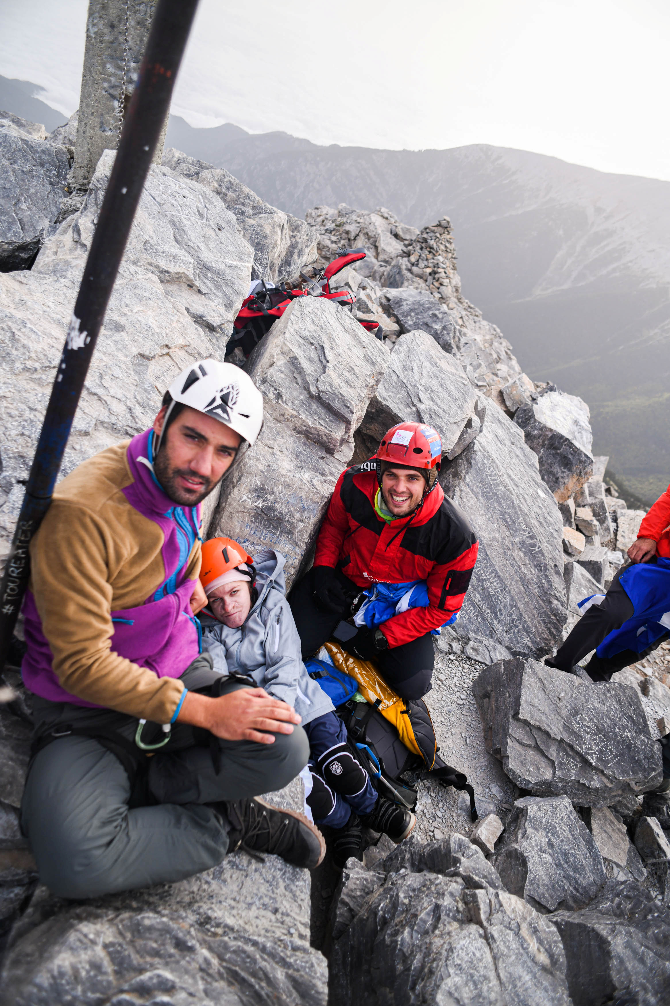 2020-10-16T131800Z_1319149183_RC2PJJ9YWKNU_RTRMADP_3_GREECE-OLYMPUS-CLIMBERS