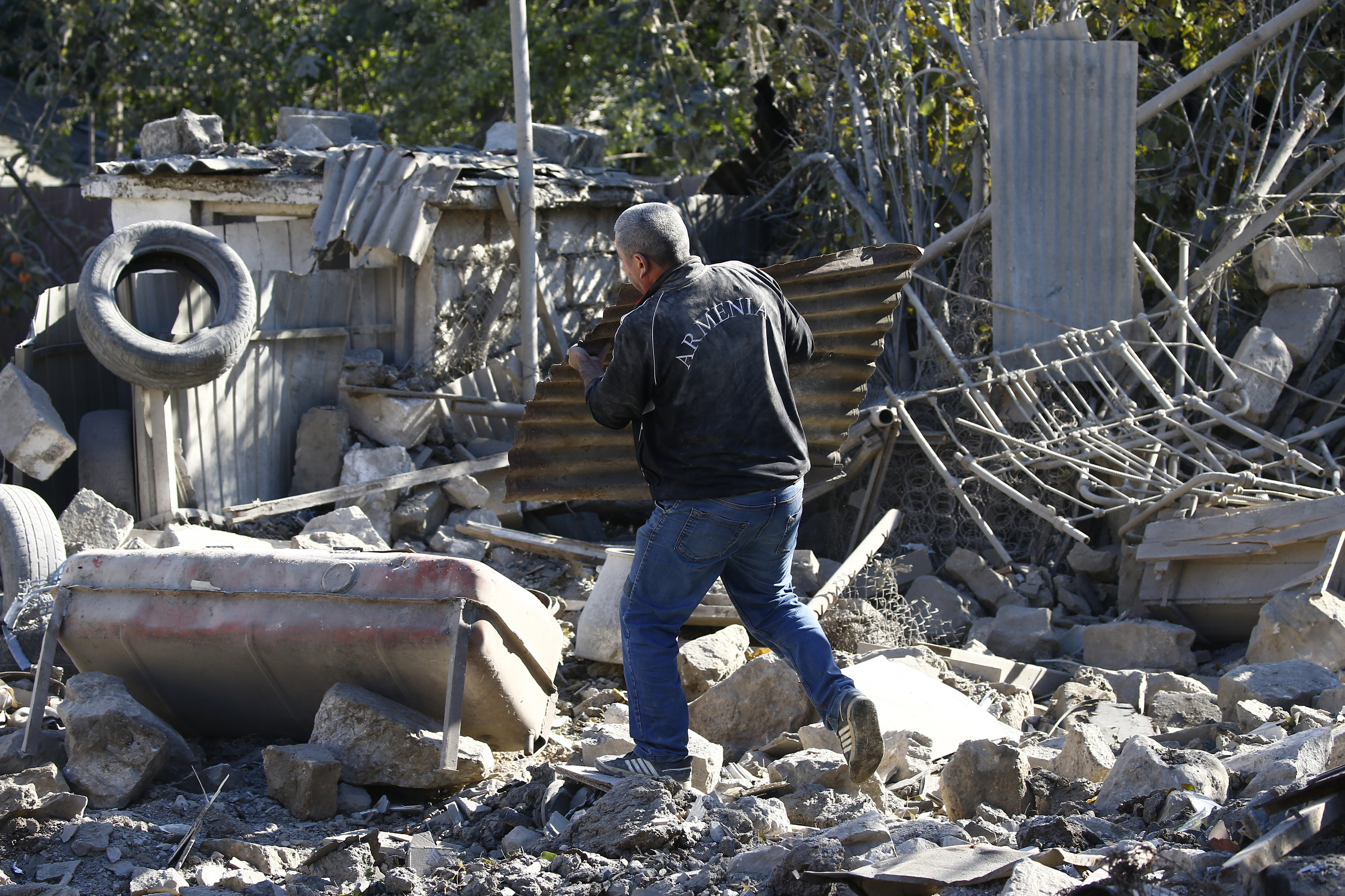 2020-10-17T074622Z_1090953255_UP1EGAH0LLA01_RTRMADP_3_ARMENIA-AZERBAIJAN