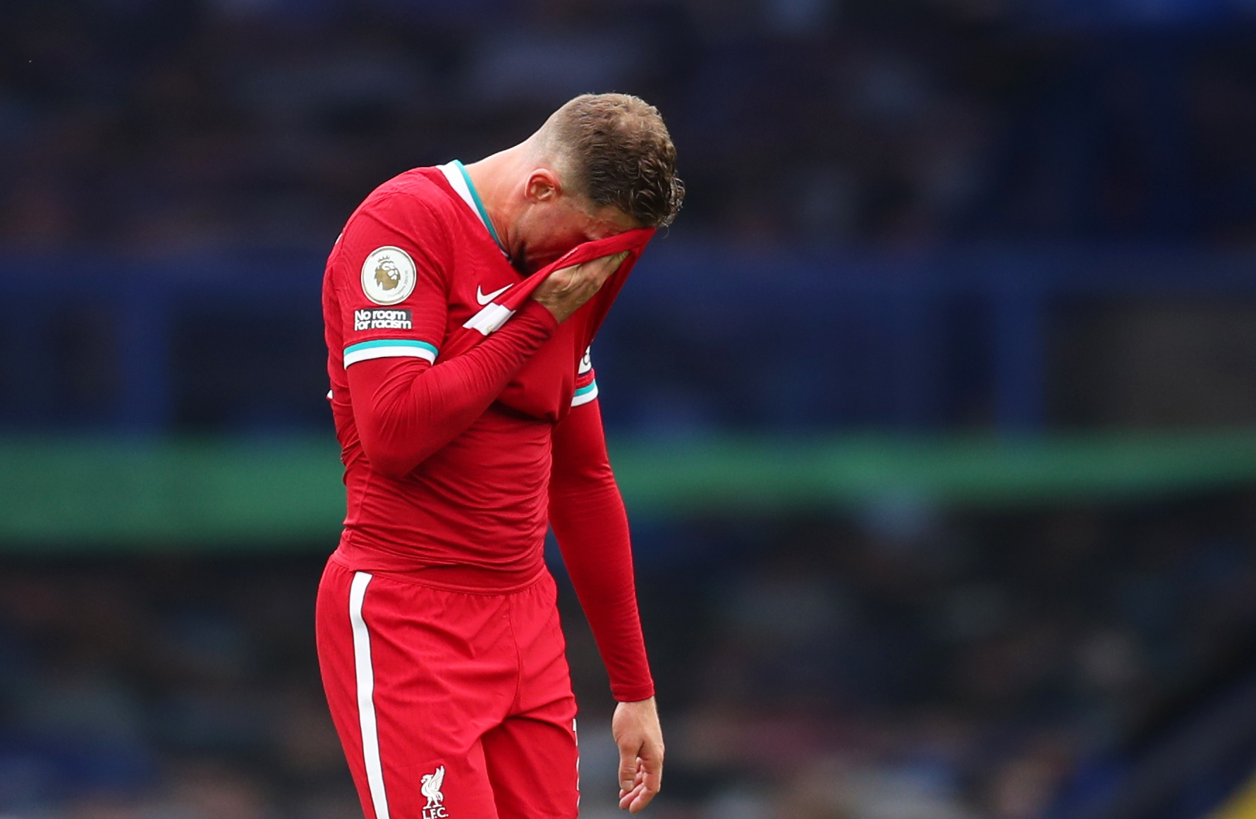 2020-10-17T134220Z_727234699_UP1EGAH122KC1_RTRMADP_3_SOCCER-ENGLAND-EVE-LIV-REPORT