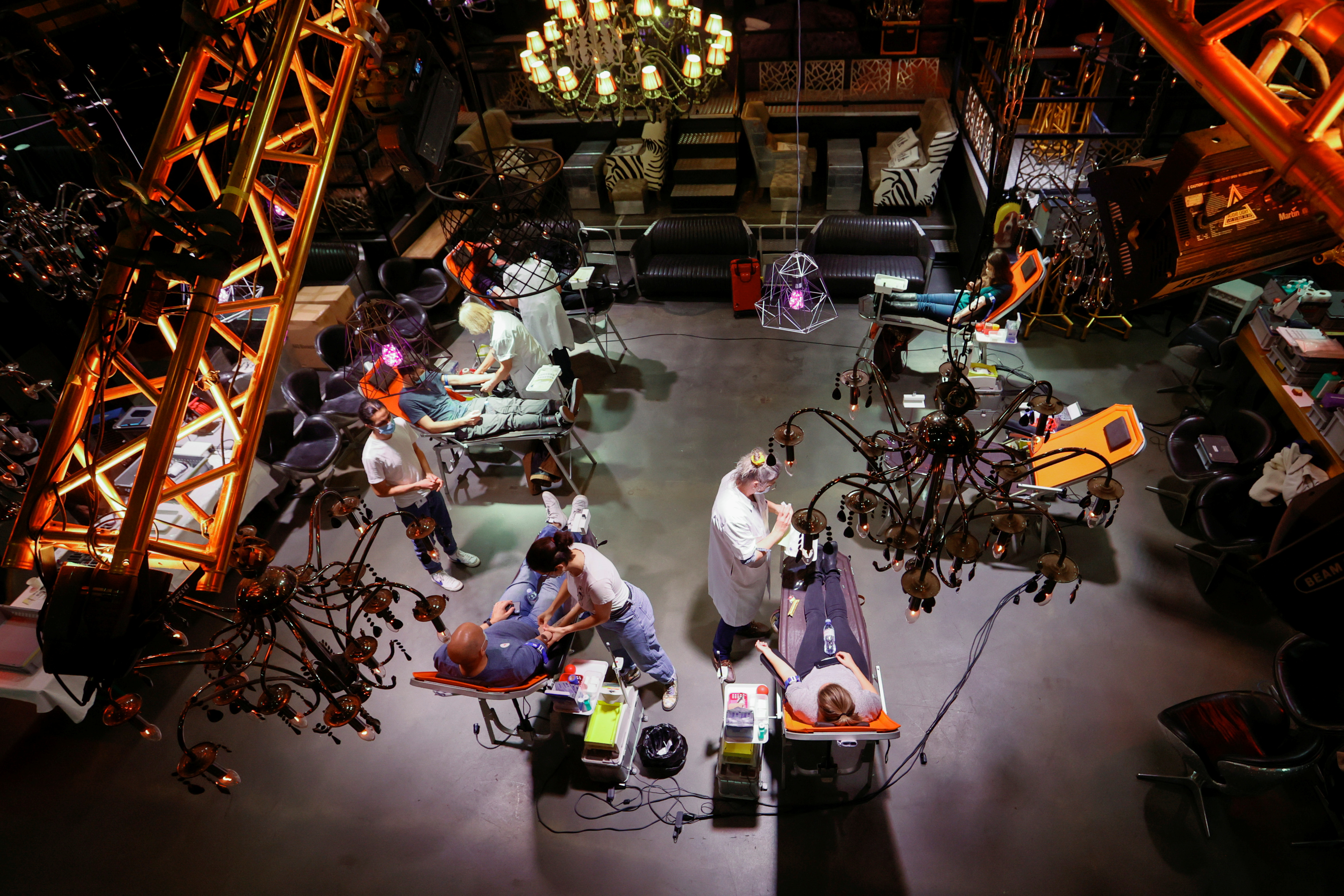 2020-12-07T152614Z_107441082_RC2FIK95LD2M_RTRMADP_3_HEALTH-CORONAVIRUS-SWISS-BLOOD