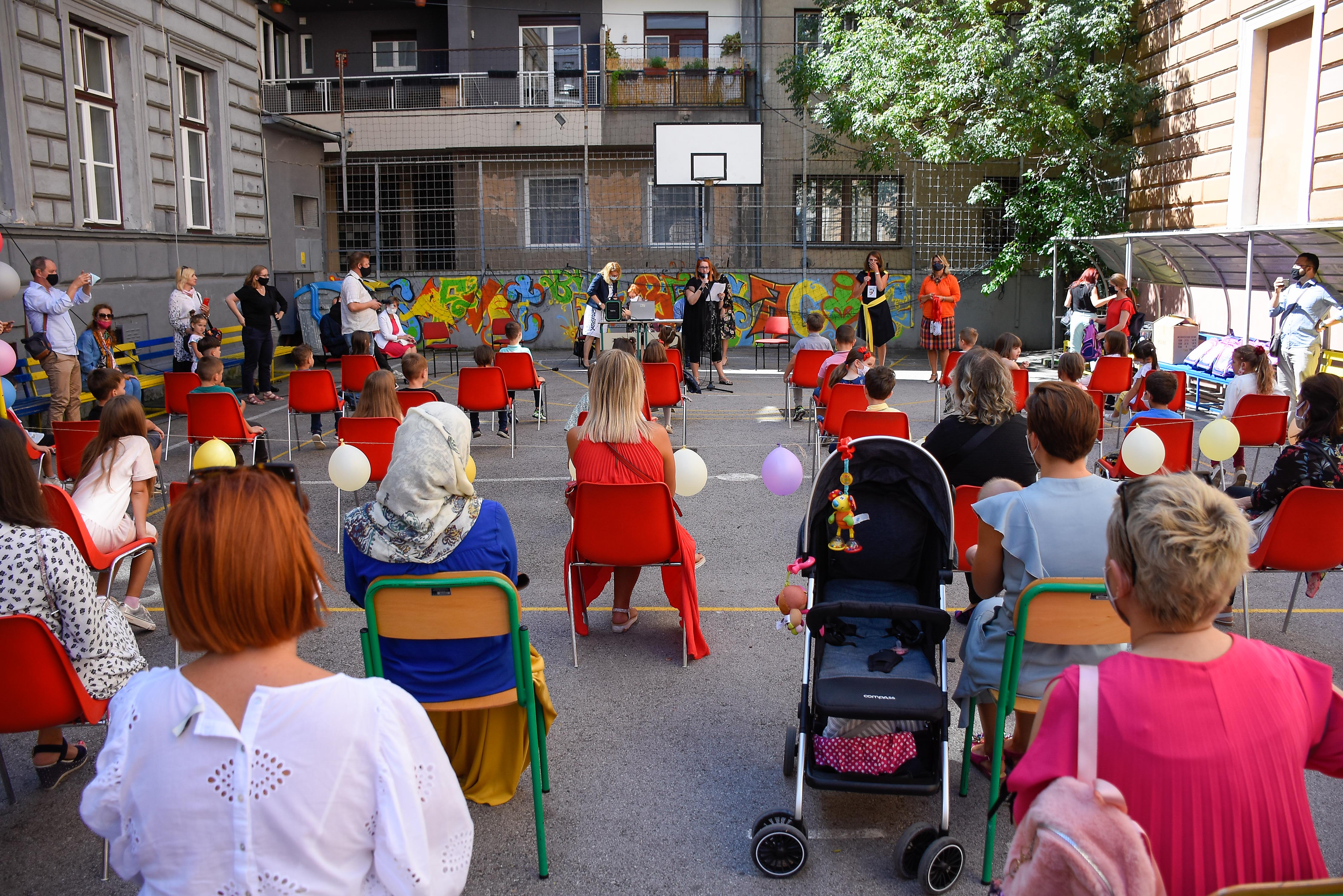 20200901_2_44149428_57825984