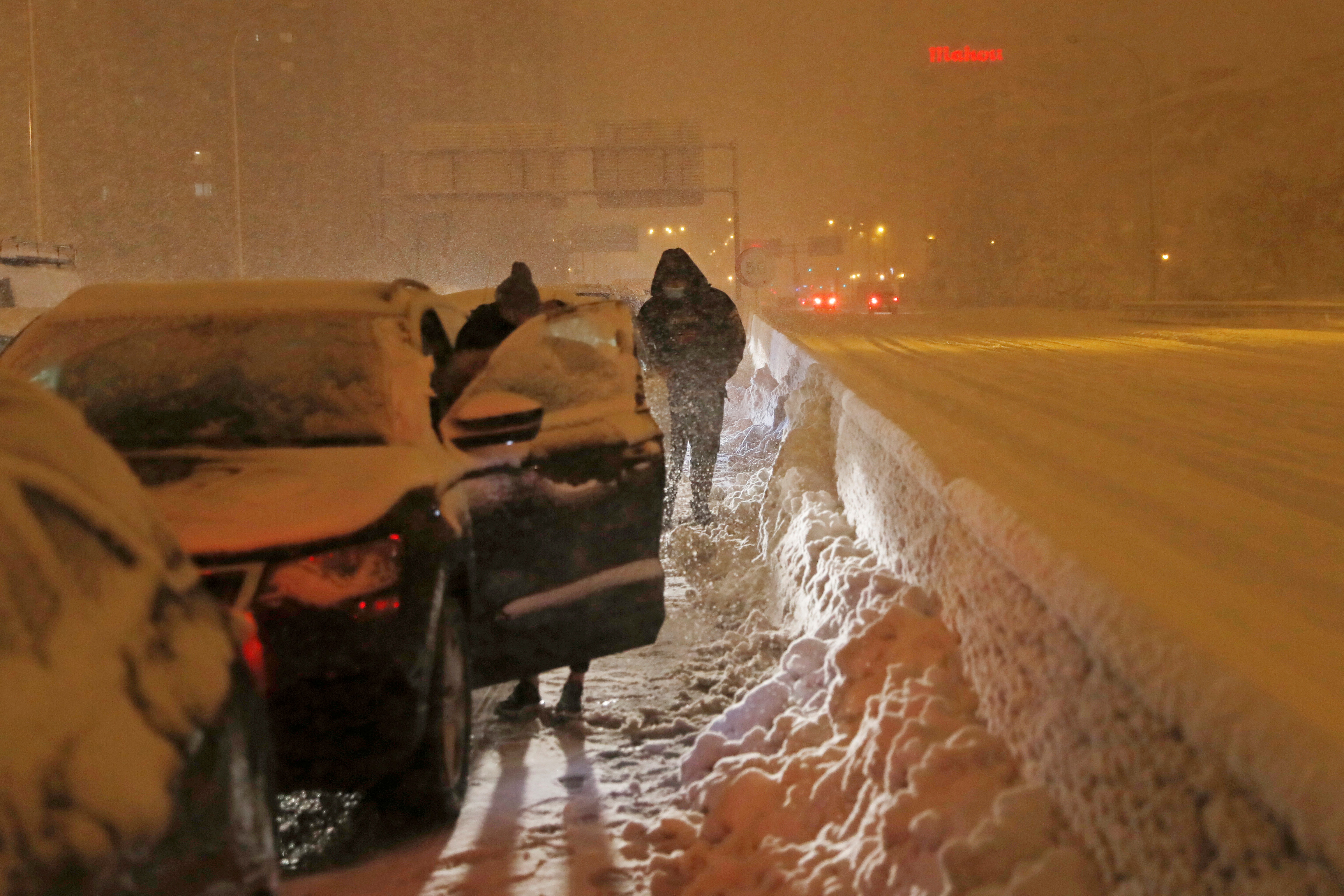 Heavy snowfall in Madrid