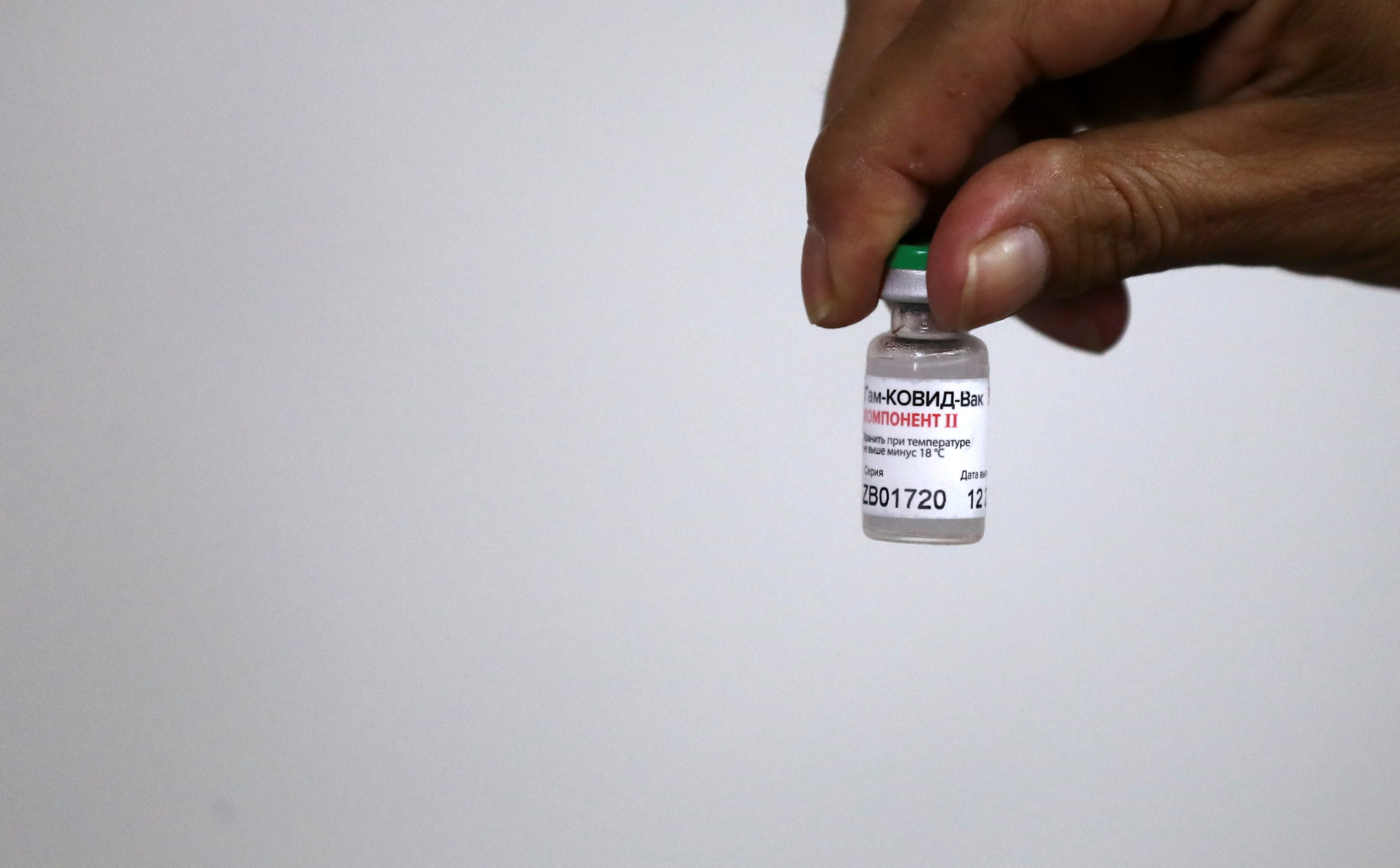 Argentina continues its vaccination process to medical staff with the Sputnik V vaccine