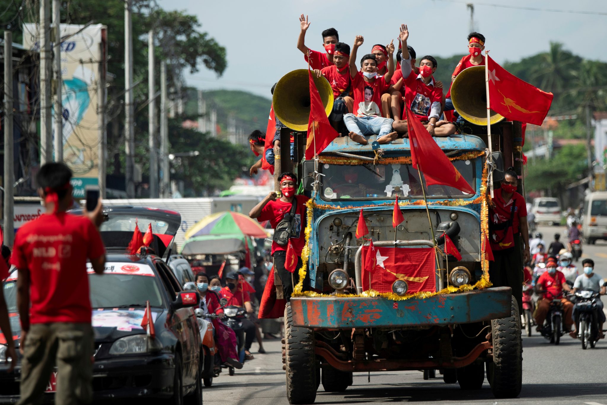 2021-02-01T053804Z_581894842_RC2HJL9YW9JJ_RTRMADP_3_MYANMAR-POLITICS-2048x1365