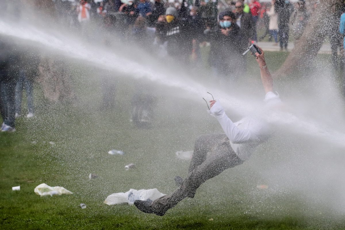 2021-05-01T174719Z_1293605538_RC257N9QPU39_RTRMADP_3_HEALTH-CORONAVIRUS-BELGIUM-PARTY-1200x800