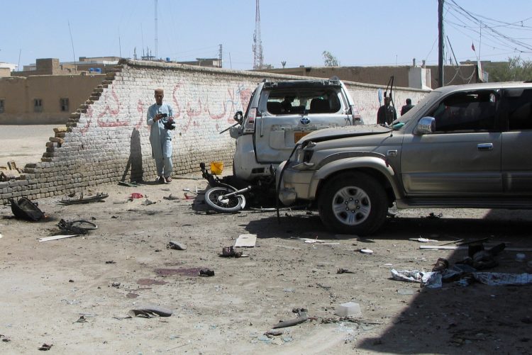 2021-05-21T123237Z_1149575159_RC2CKN9UVPIS_RTRMADP_3_PAKISTAN-BLAST-750x501