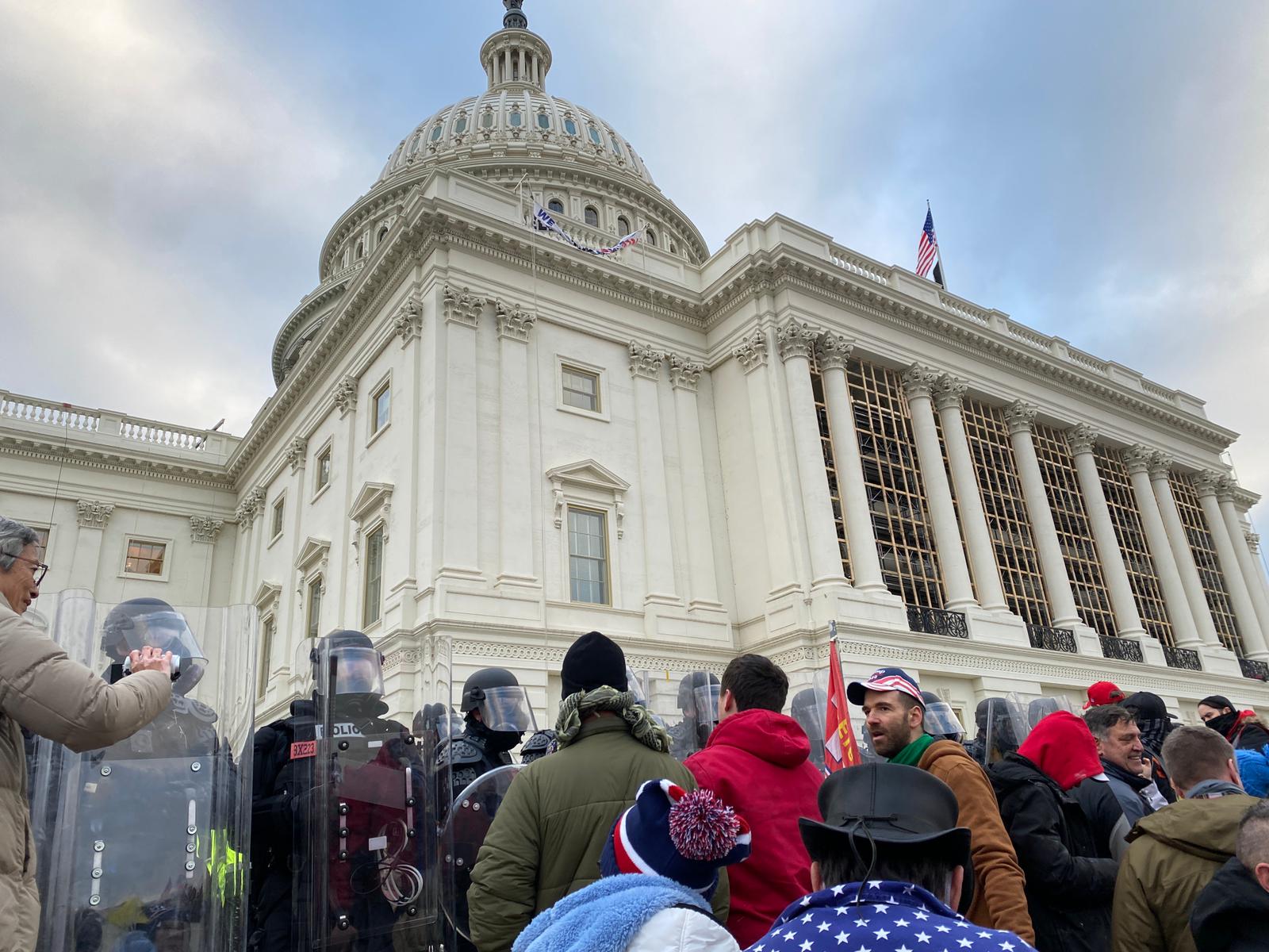 SAD: Pristalice Donalda Trumpa ušle u zgradu Kapitola