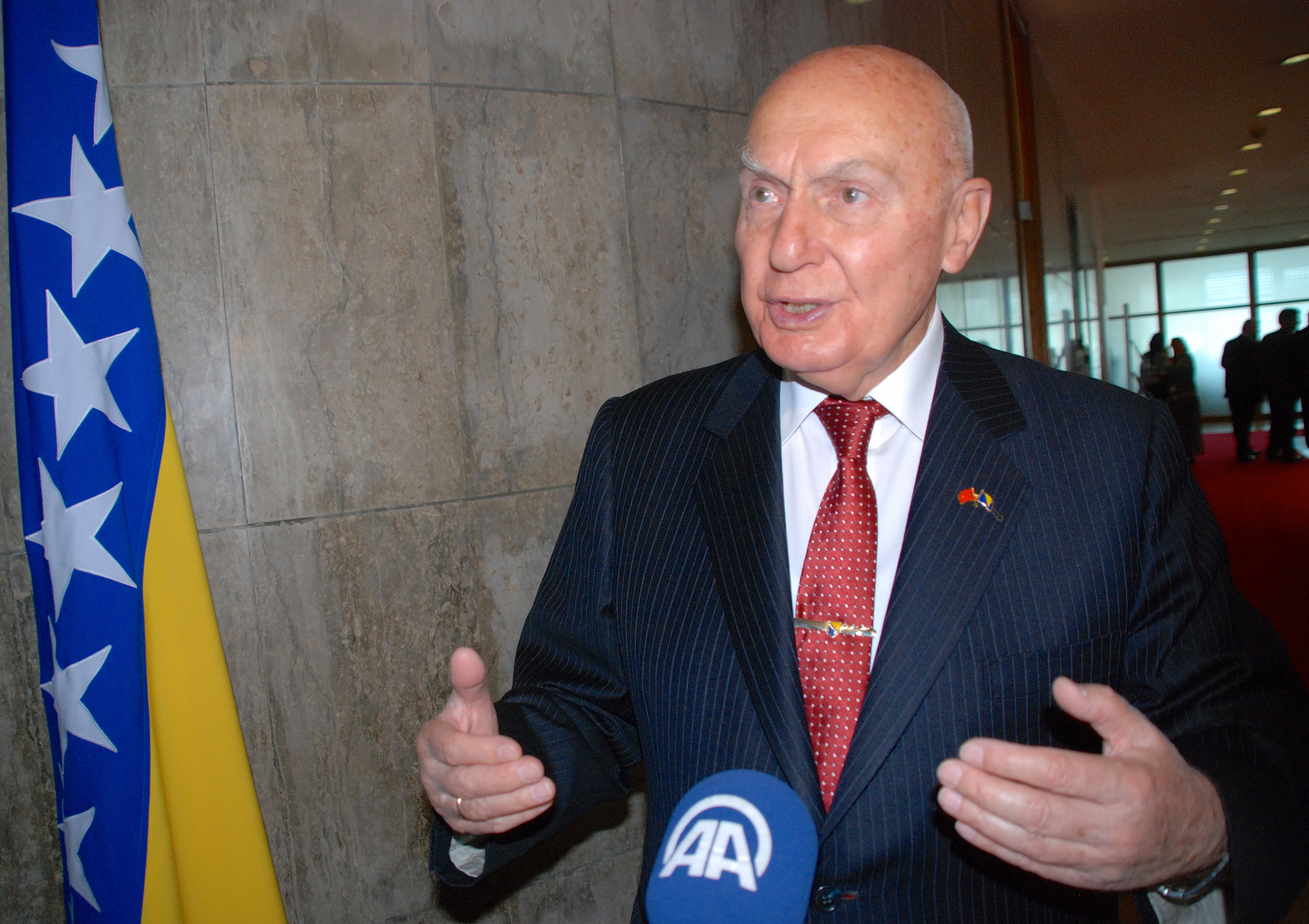 Izmir: U 88. godini preminuo Kemal Baysak počasni konzul BiH, humanitarac i veliki prijatelj BiH