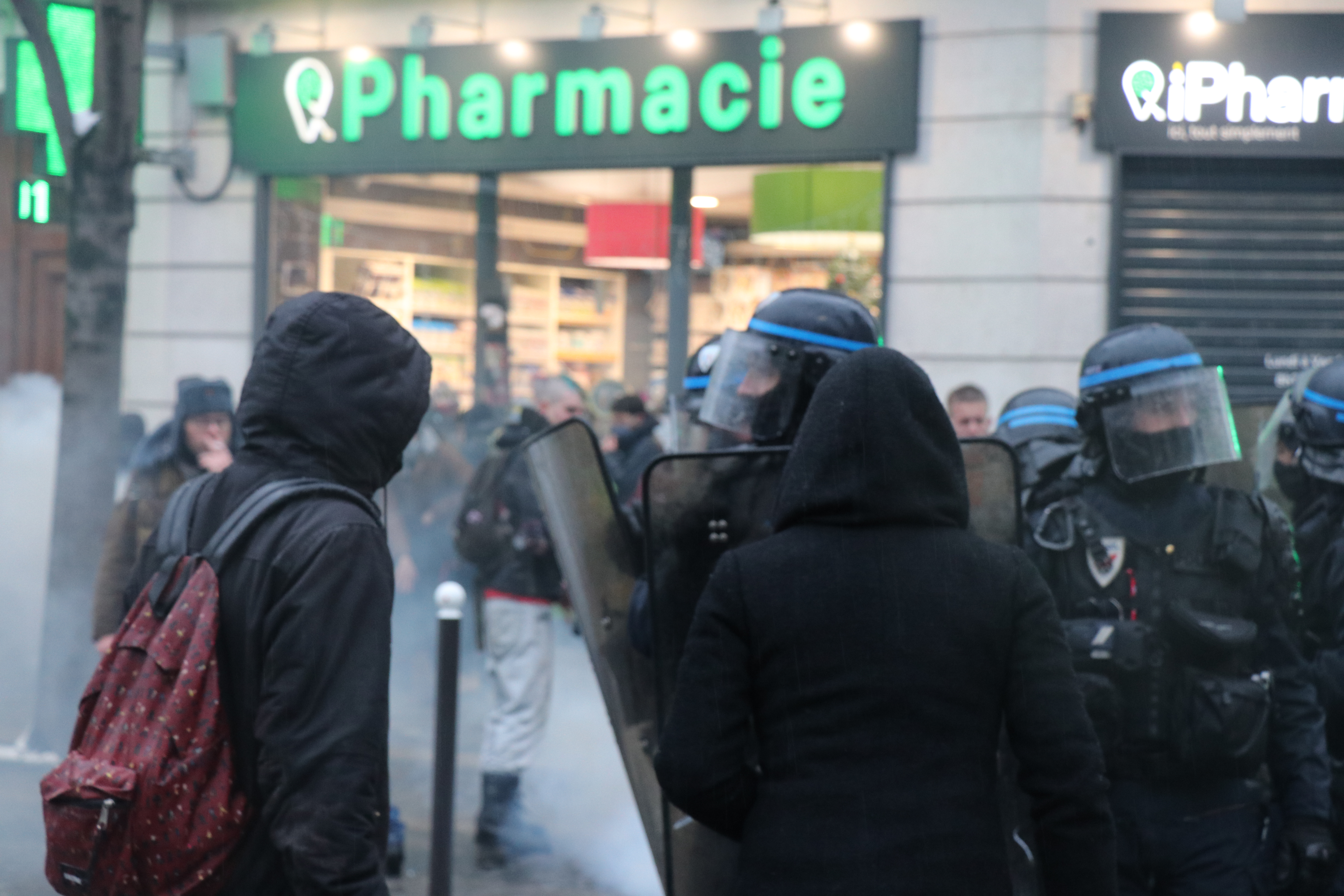 U Francuskoj održani protesti protiv kontroverznog zakona o sigurnosti