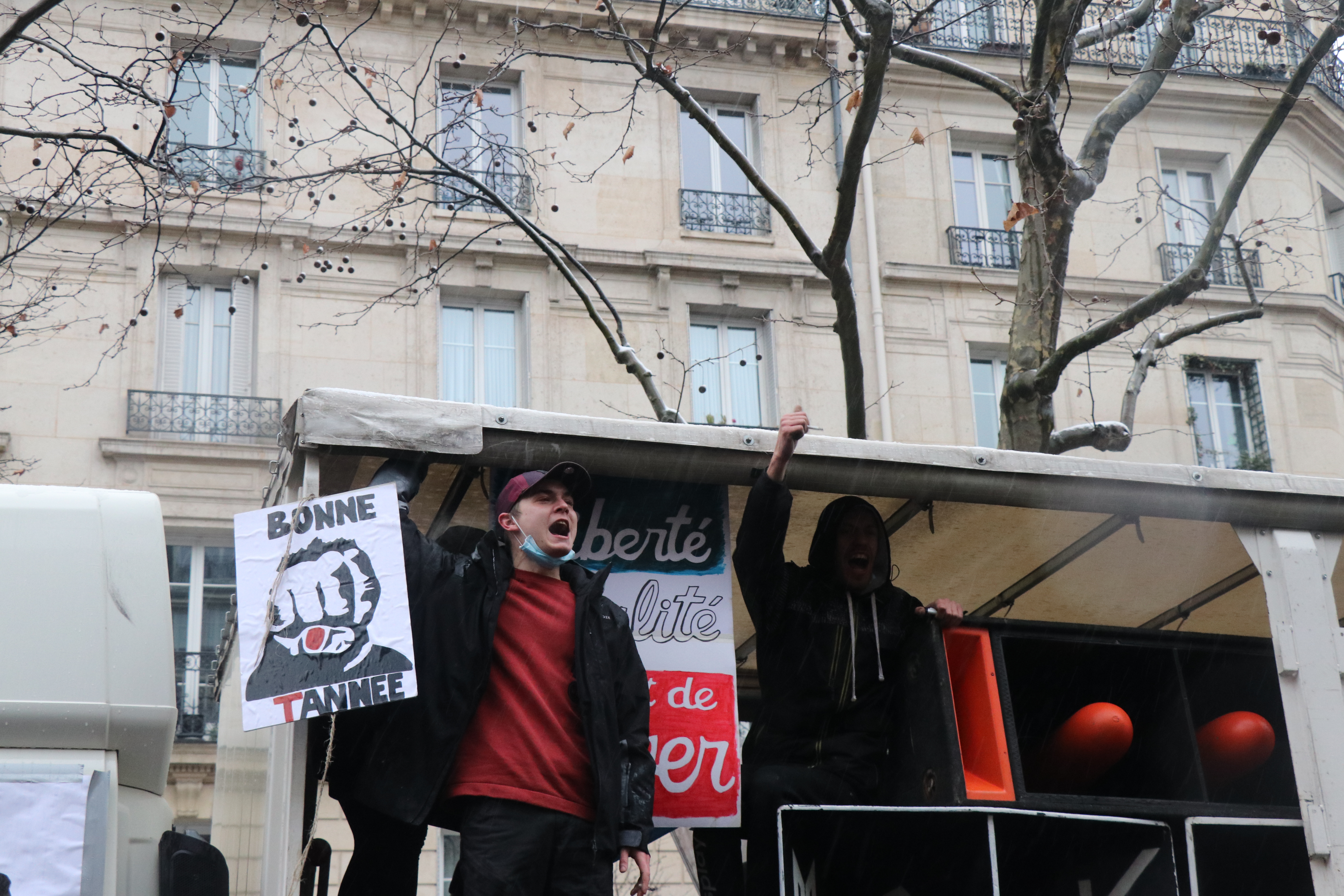 U Francuskoj održani protesti protiv kontroverznog zakona o sigurnosti