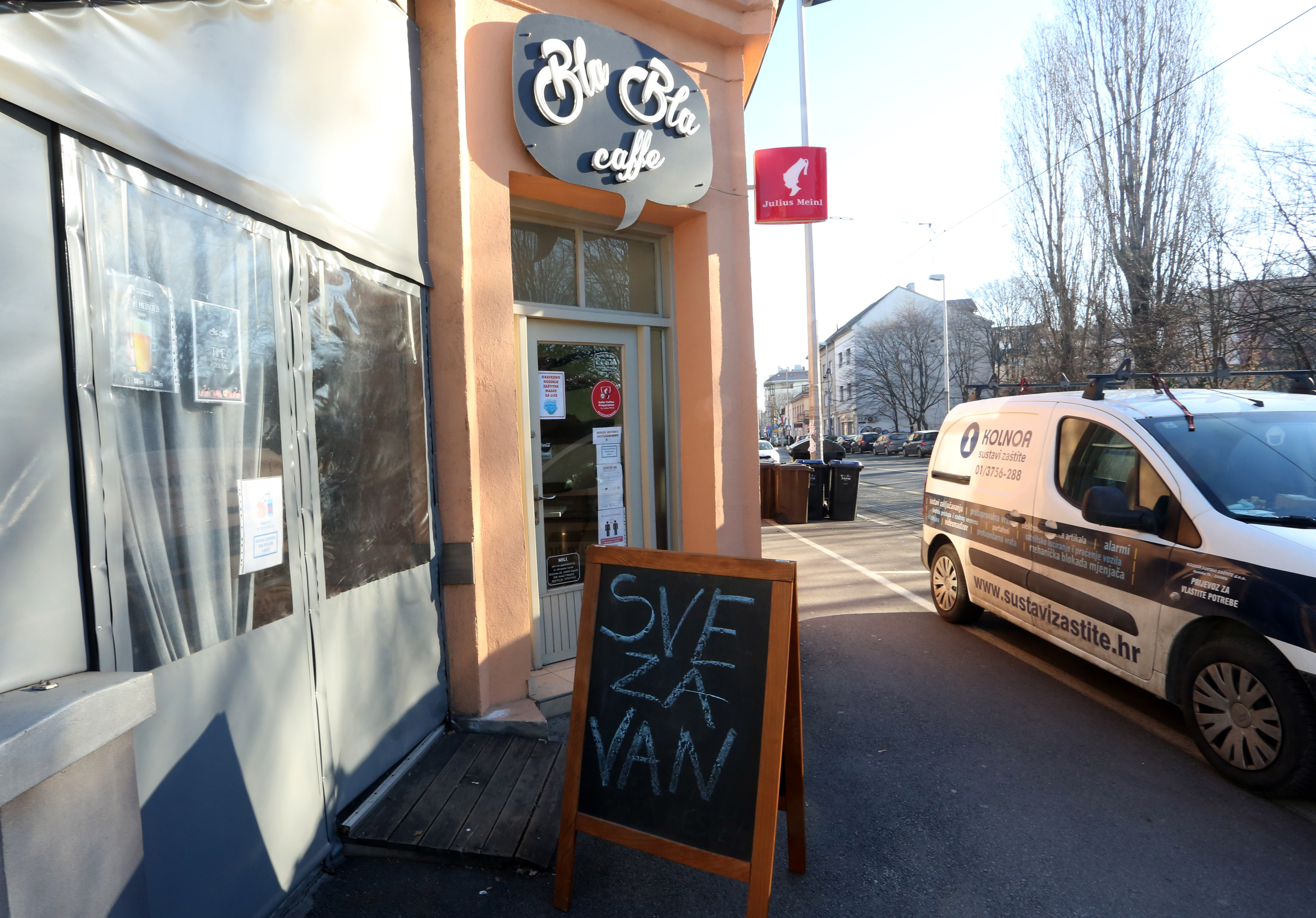 Popuštanje epidemioloških mjera u Hrvatskoj: Kafići otvorili vrata uz "kafu za ponijeti"