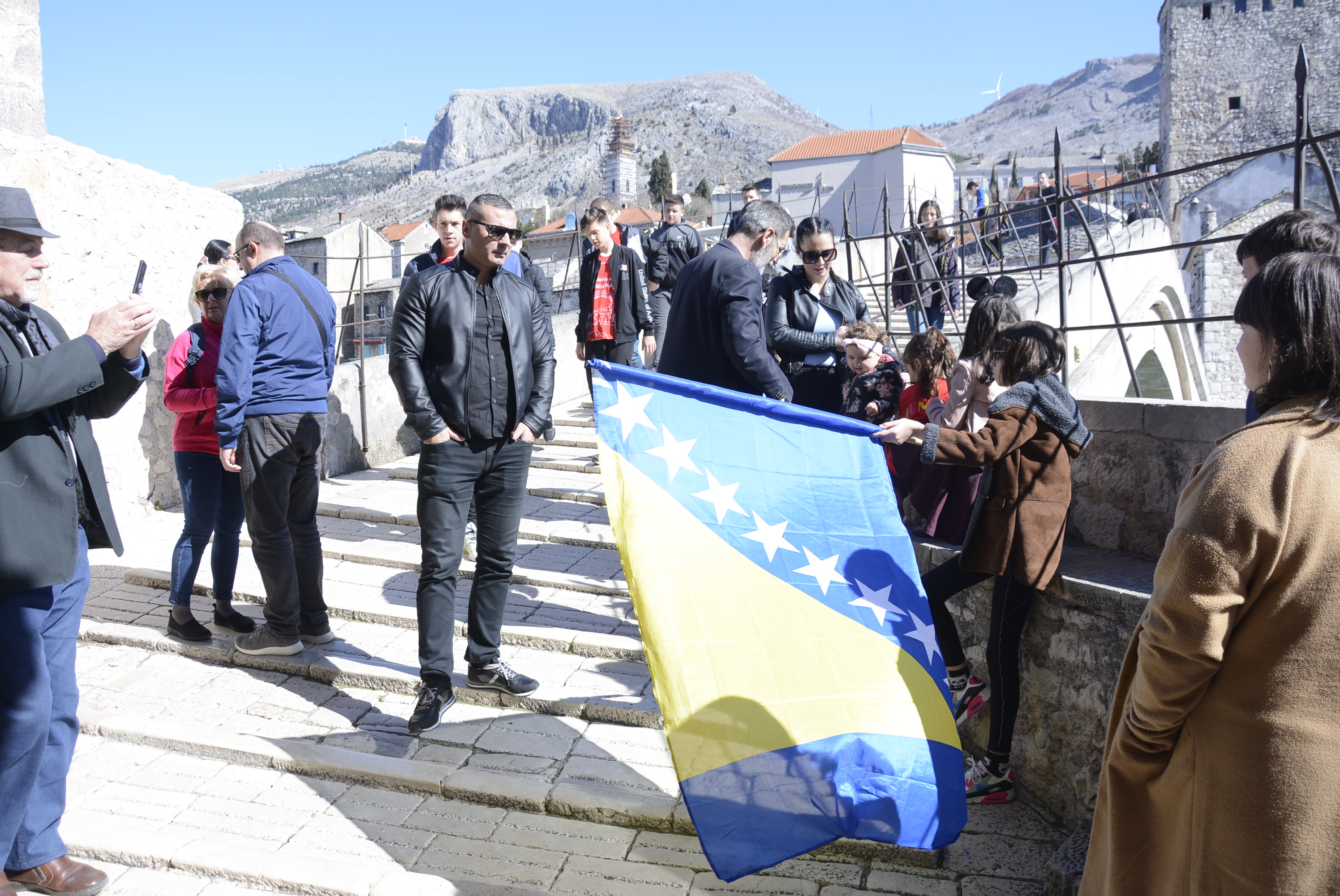 Mostar: Skok sa Starog mosta u čast Dana nezavisnosti BiH