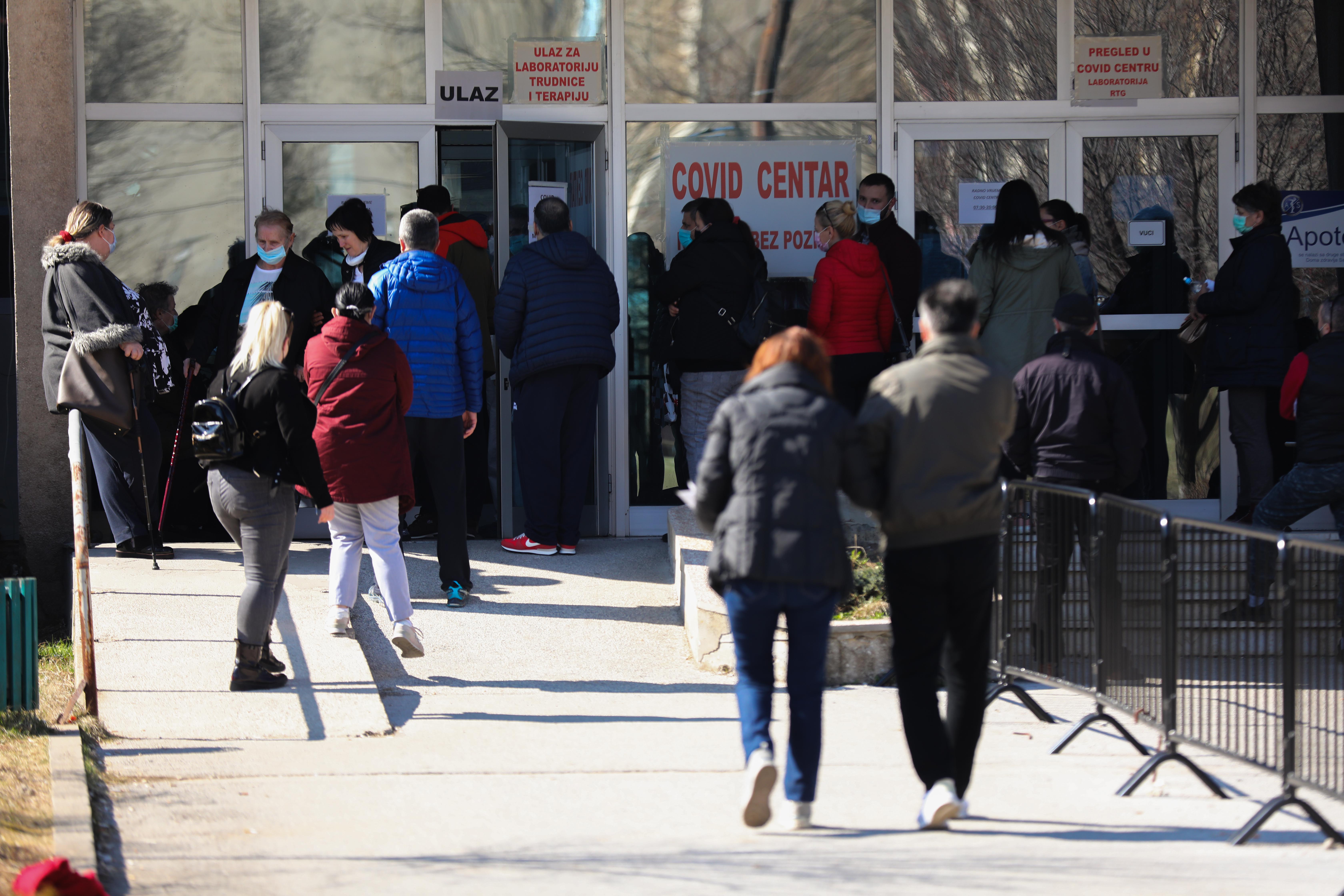 Sarajevo: Raste broj oboljelih od COVID-19, građani sve manje poštuju mjere zaštite