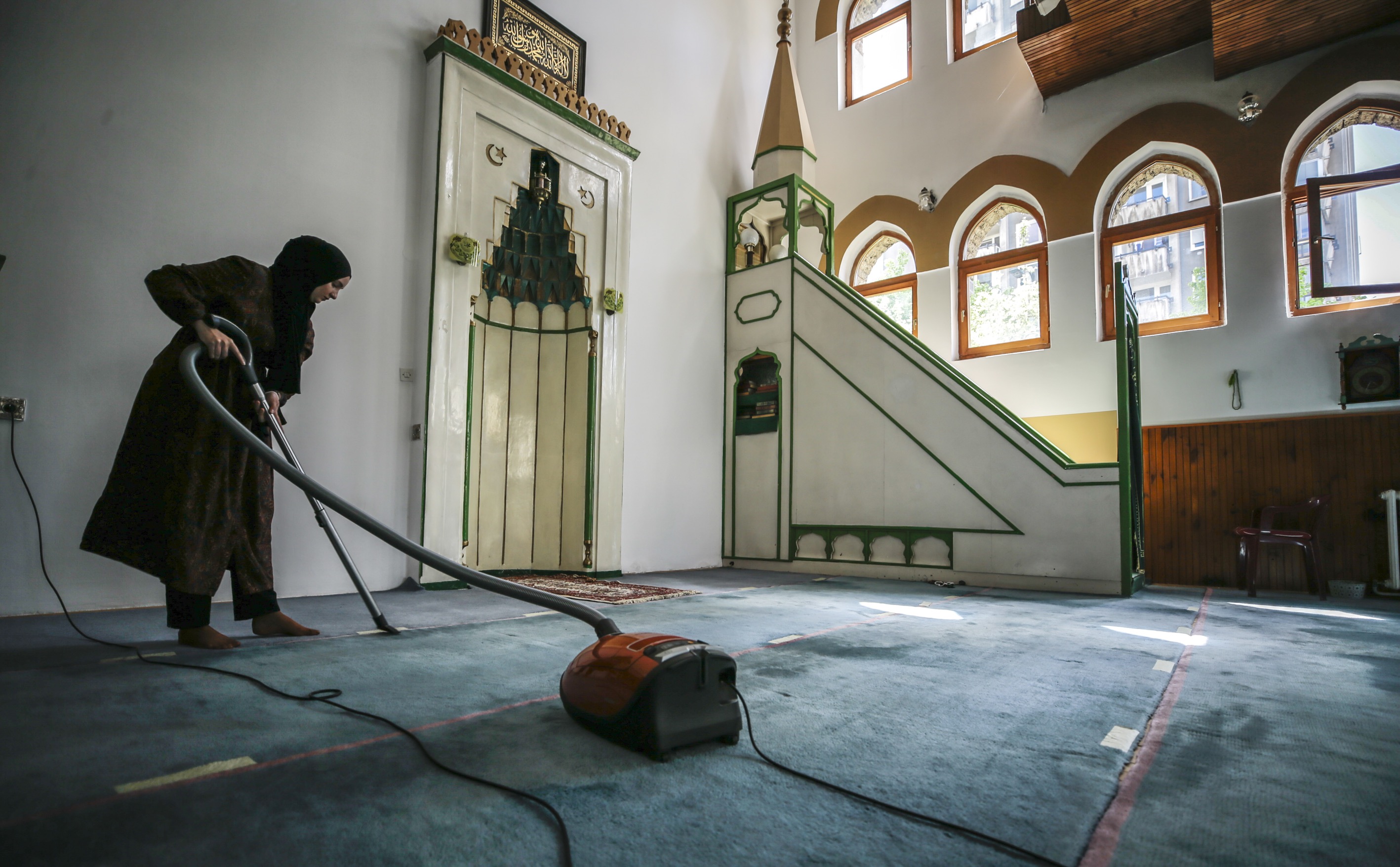 Sarajevo: Uoči Ramazanskog bajrama očišćene džamije