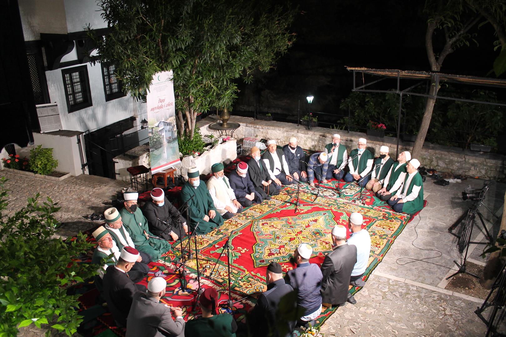 BiH: U užem krugu vjernika proučen tradicionalni mevlud u Blagaju