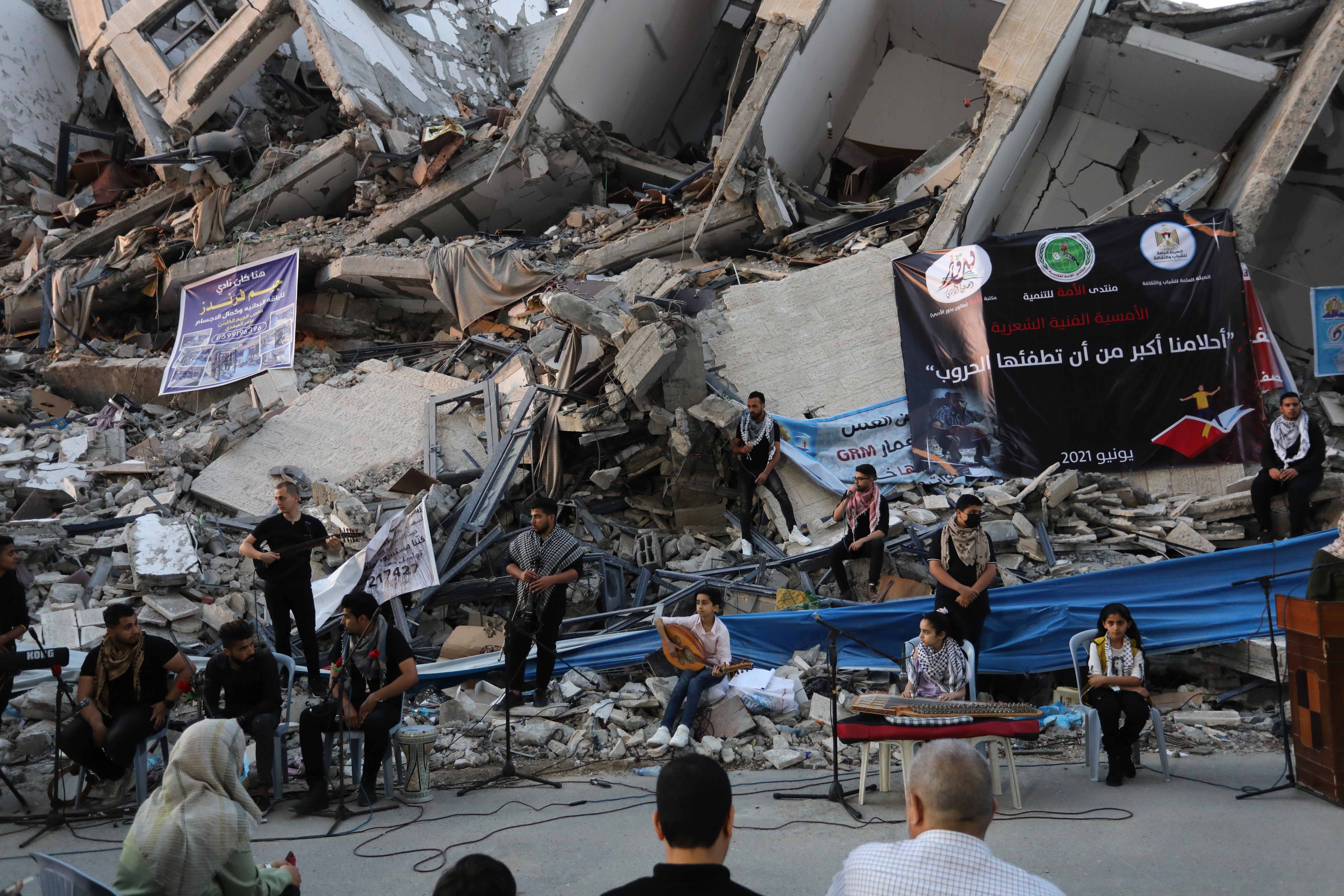 Palestinski muzičari održali koncert na ruševinama (Anadolija)