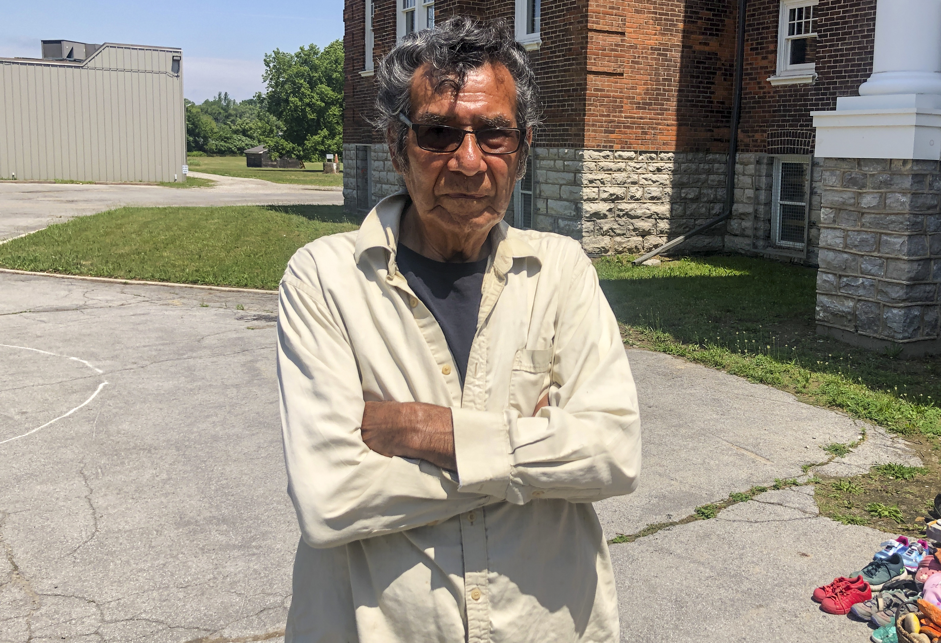 Geronimo Henry, koji je proveo 11 godina u crkvenom internatu u Kanadi, događaje nazvao genocidom