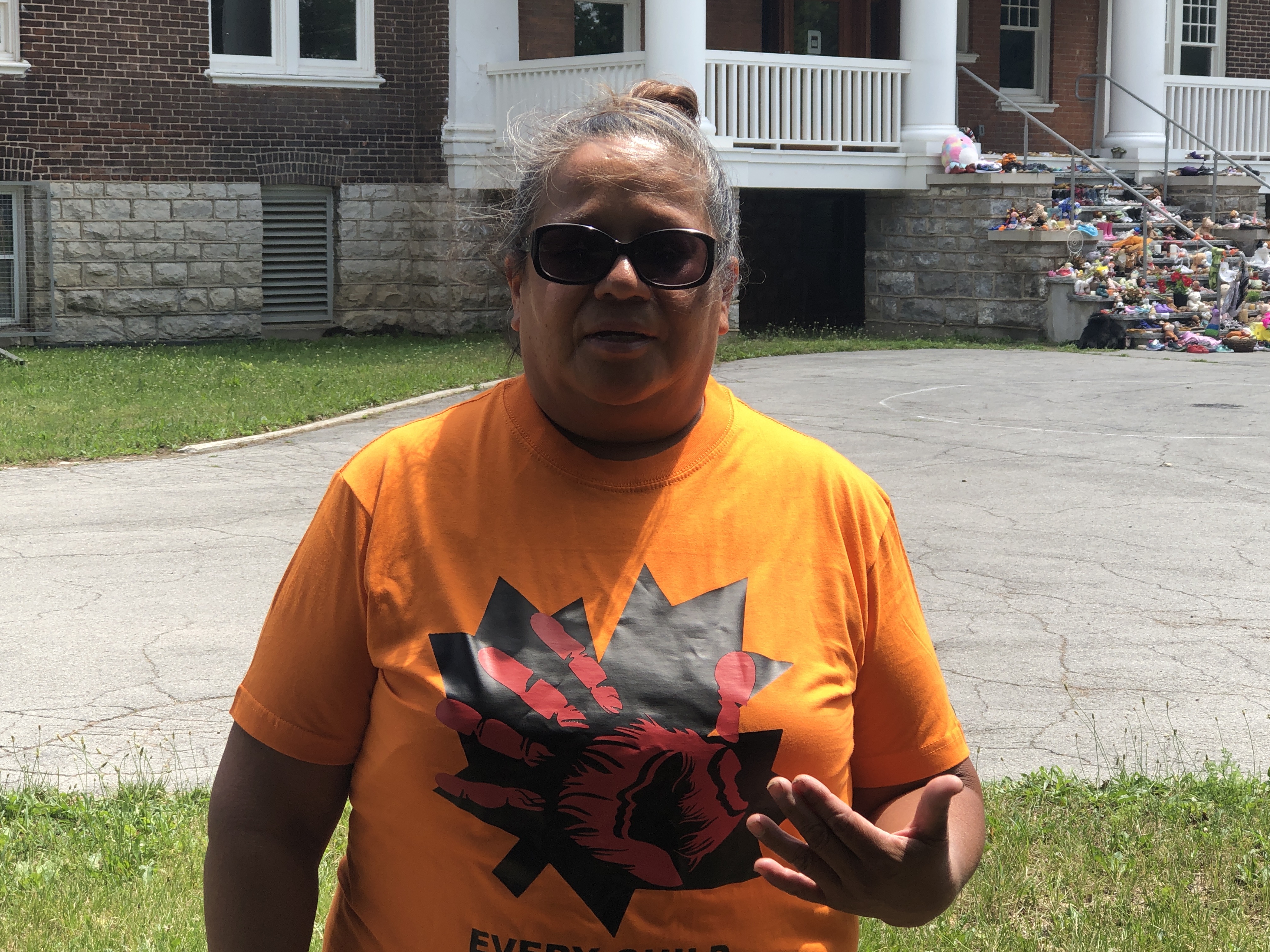 Geronimo Henry, koji je proveo 11 godina u crkvenom internatu u Kanadi, događaje nazvao genocidom