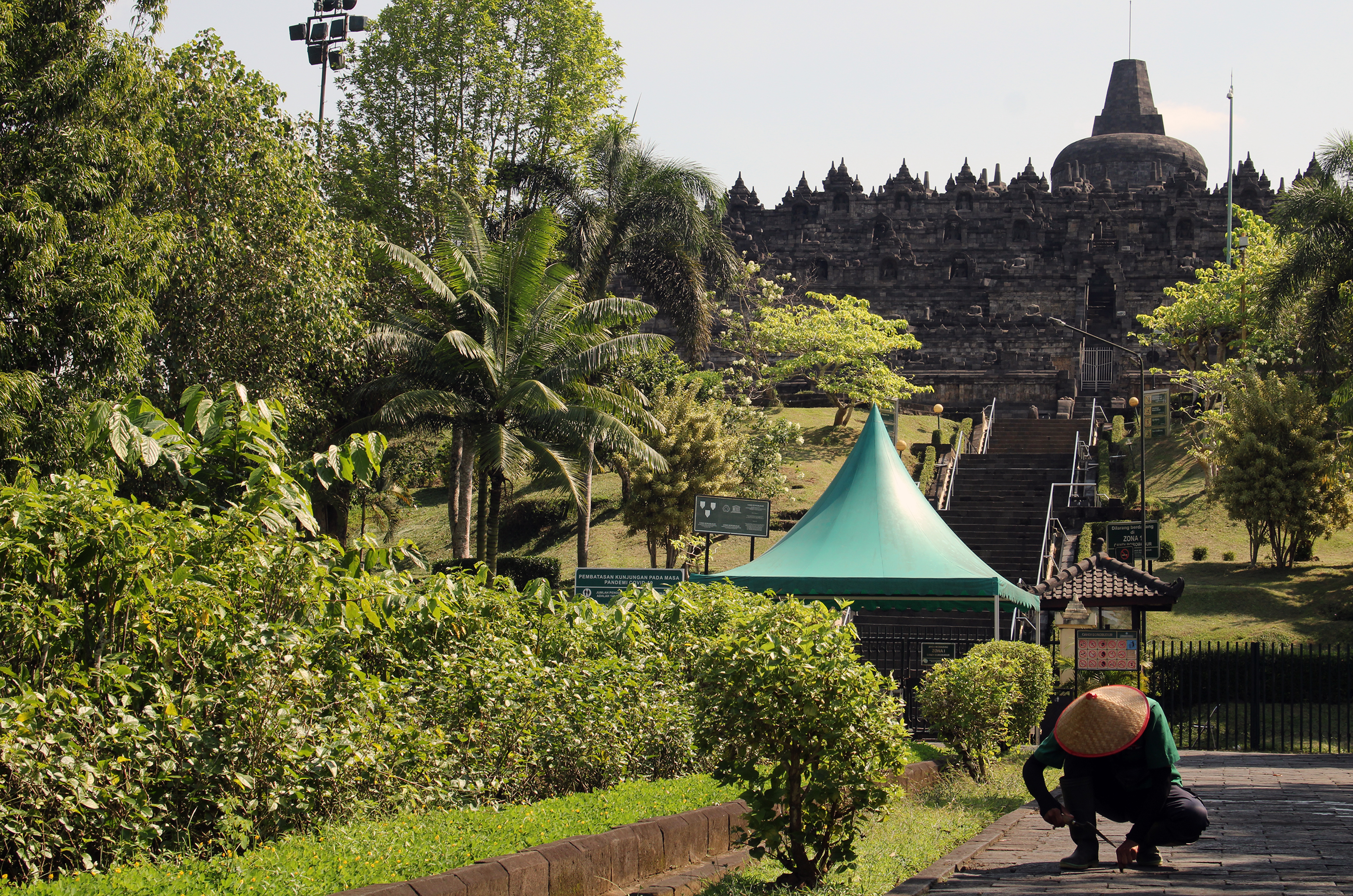 Najveći budistički hram u Indoneziji zatvoren zbog COVID-19